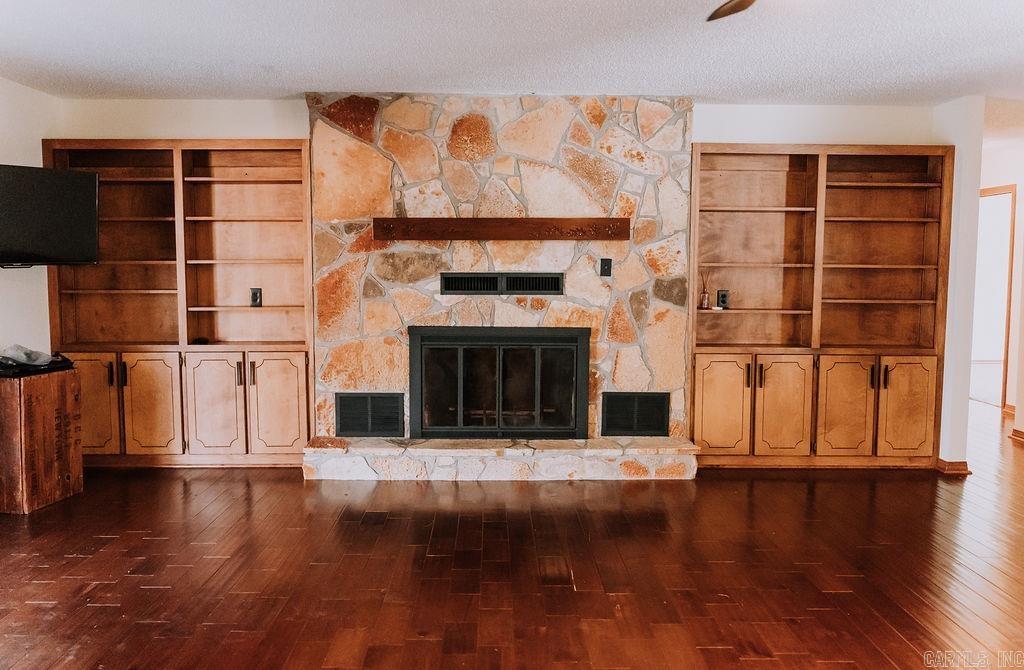 Mountain Ranch - Residential