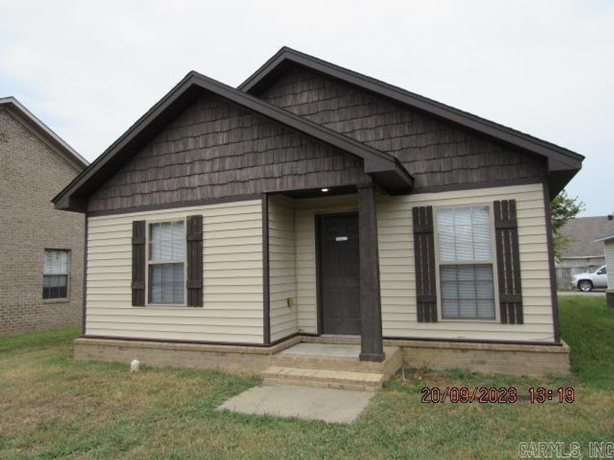 Well maintained 3-bedroom home, ceramic tile in all wet areas including living room and dining room, recently painted interior walls & trim, stainless appliances including refrigerator, spacious bathrooms, separate laundry room with hook-ups, all electric home, rear entry 2 car garage. Small pets negotiable with a non-refundable pet deposit. ***PLEASE NOTE WE DO NOT ADVERTISE ON CRAIGSLIST OR FACEBOOK MARKETPLACE. ANY LISTING OF OURS SEEN IS A SCAM!!!***