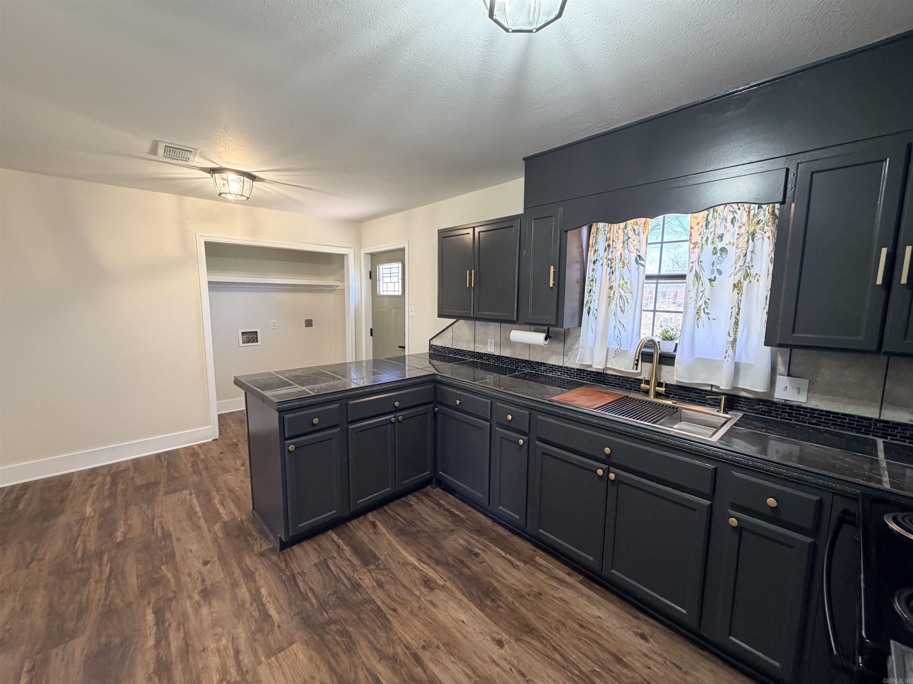 OT Hicks & Reynolds - Residential