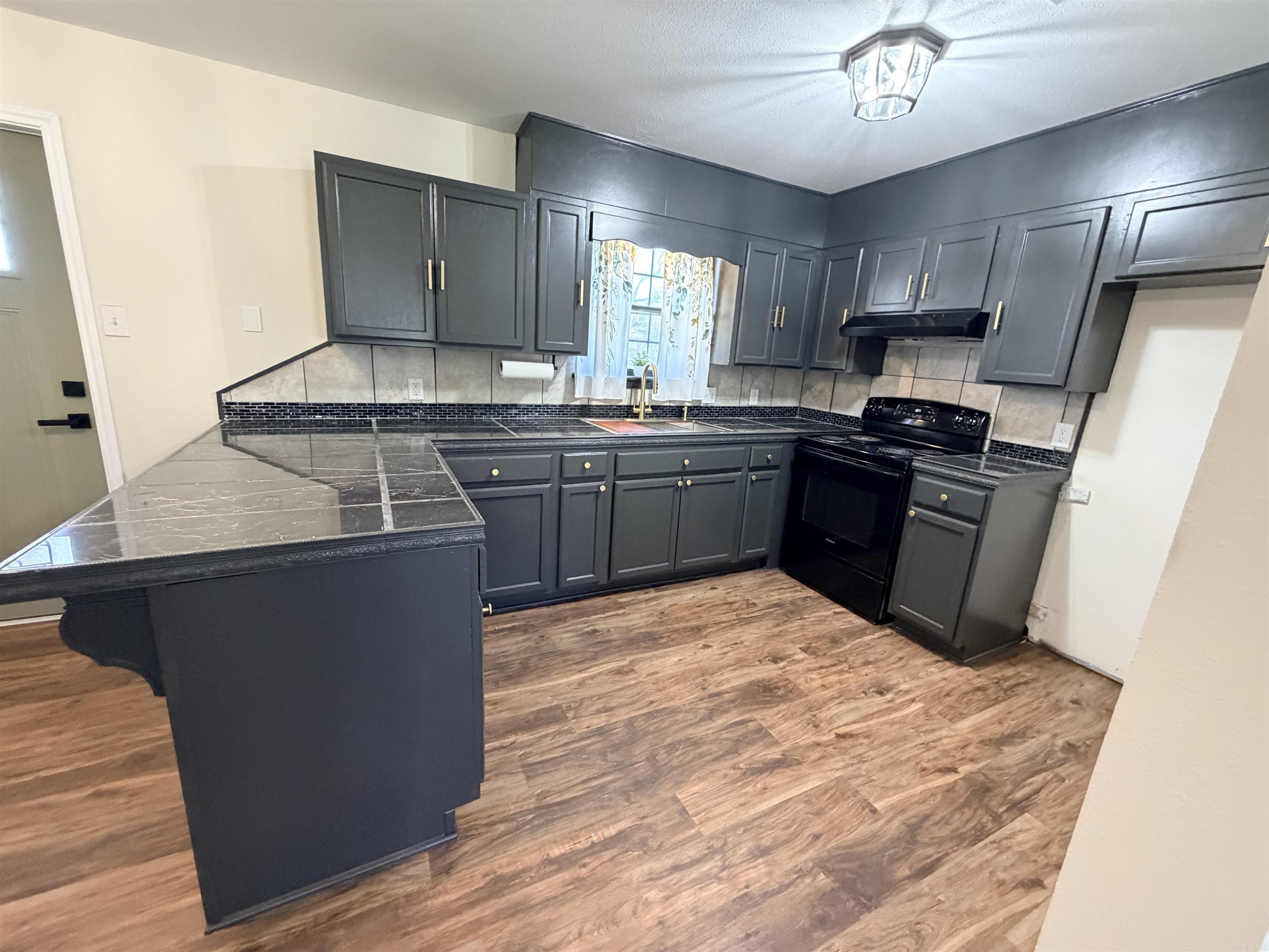 OT Hicks & Reynolds - Residential