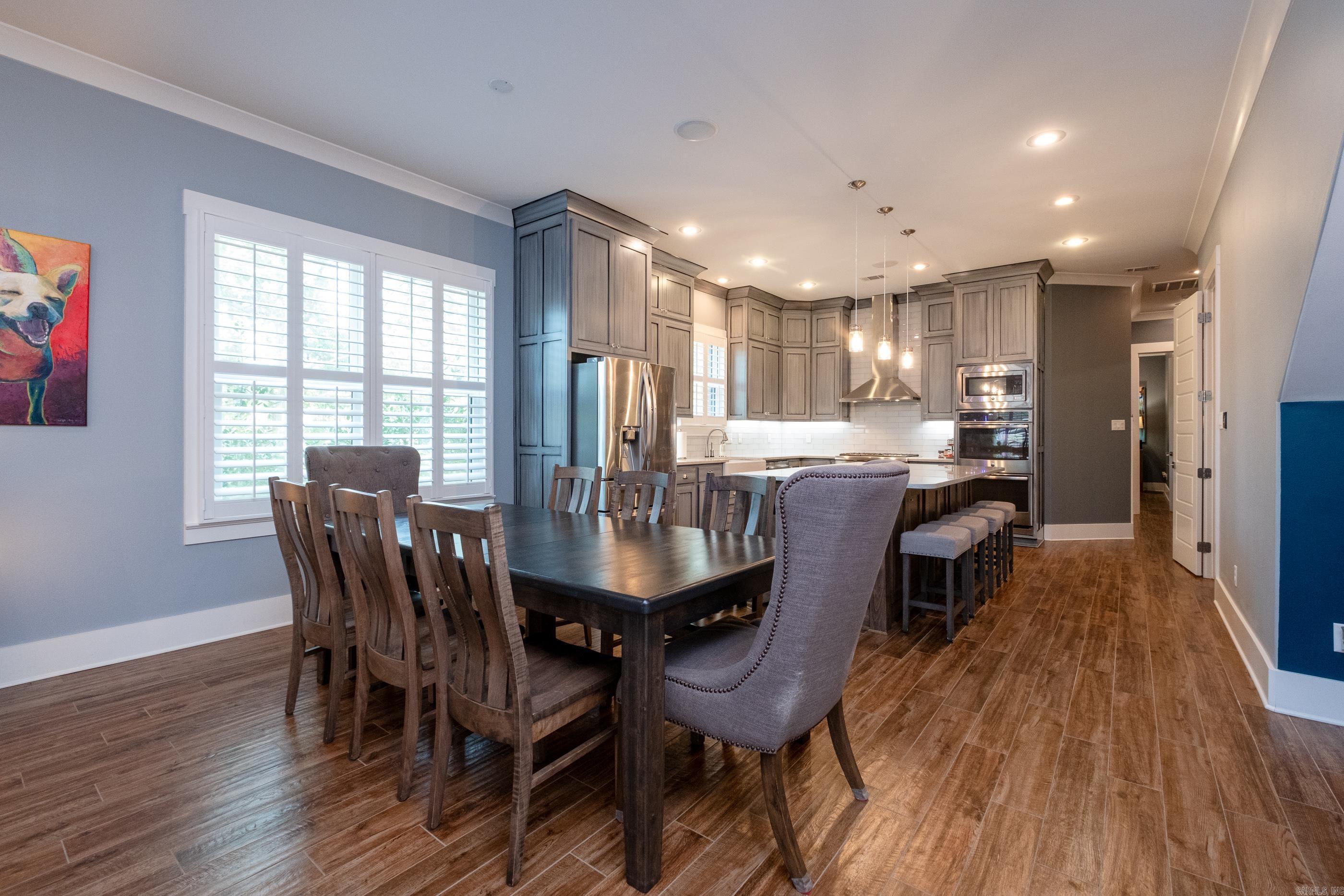 HILLCREST - Residential