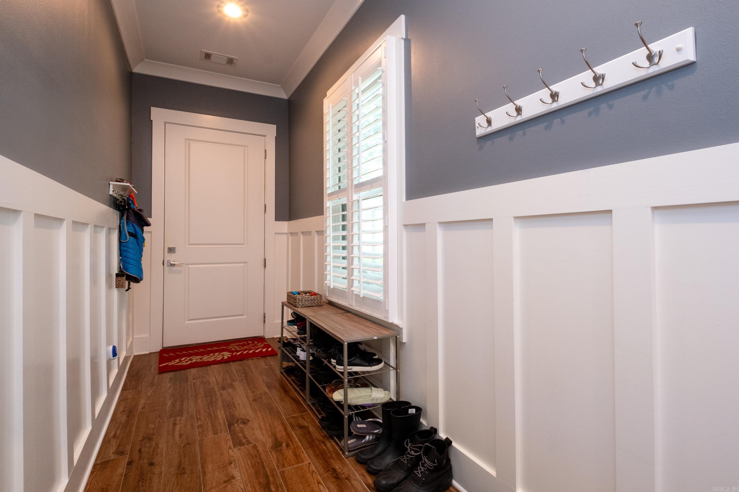 HILLCREST - Residential