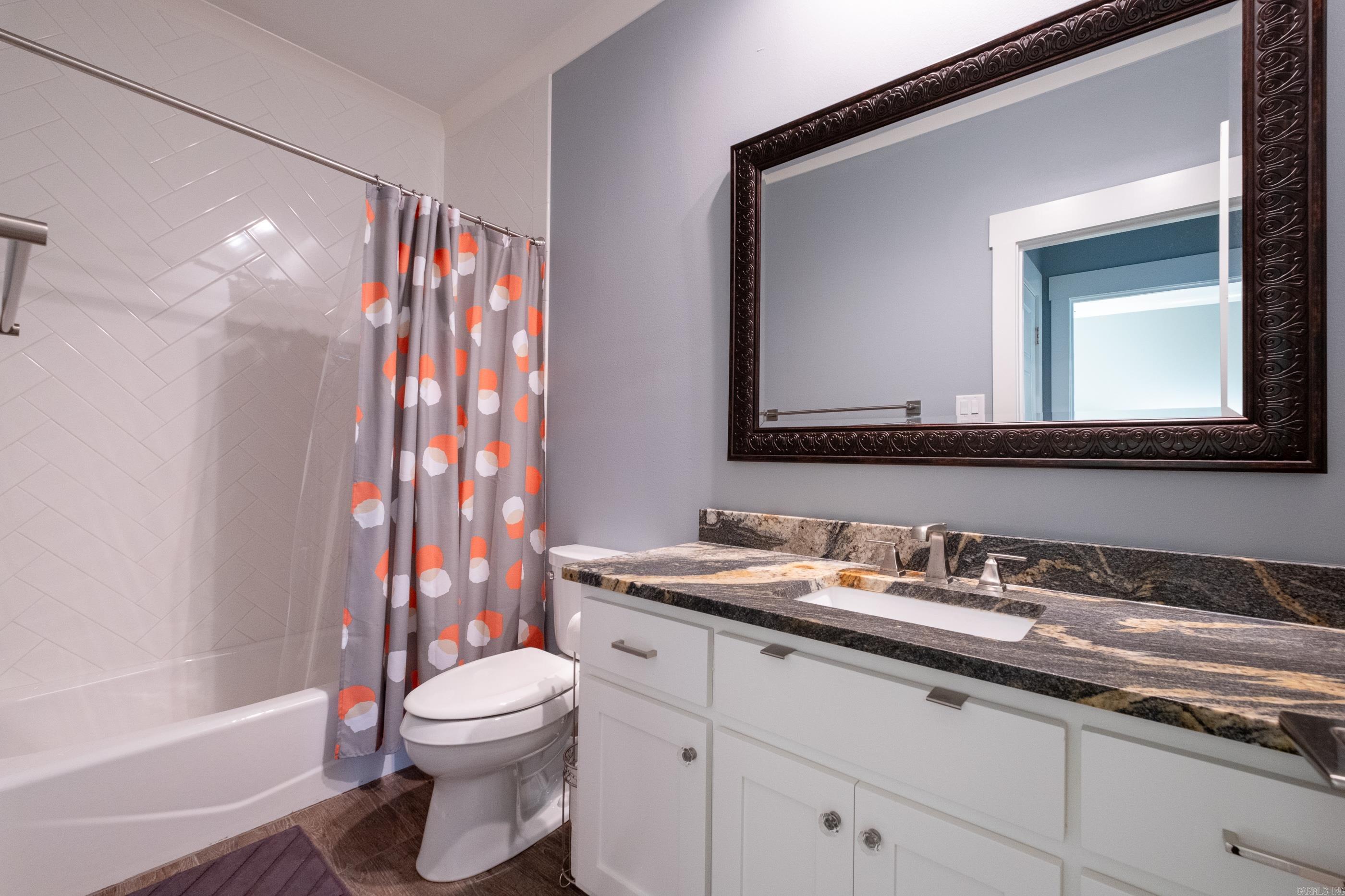 HILLCREST - Residential