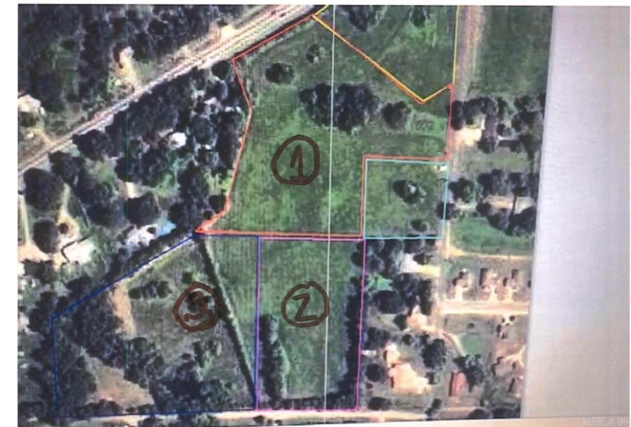 Excellent development opportunity! 3 acres (m/l) of vacant land zoned R-2, offering potential for residential development. Conveniently located with easy access to major roads and nearby amenities. Ideal for investors or builders looking to develop multi-family housing or other residential projects. Don’t miss this prime piece of property!