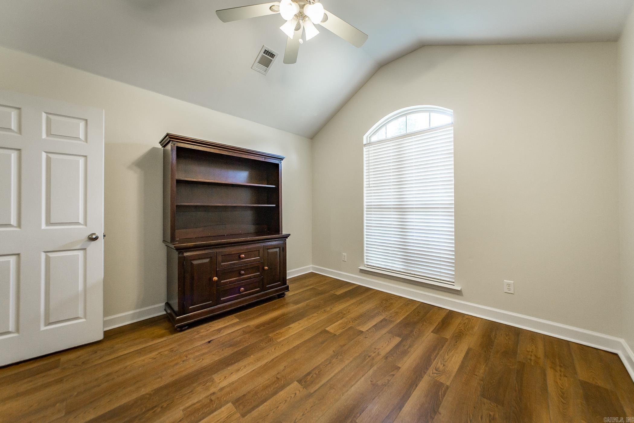 LOST CREEK ESTATES - Residential