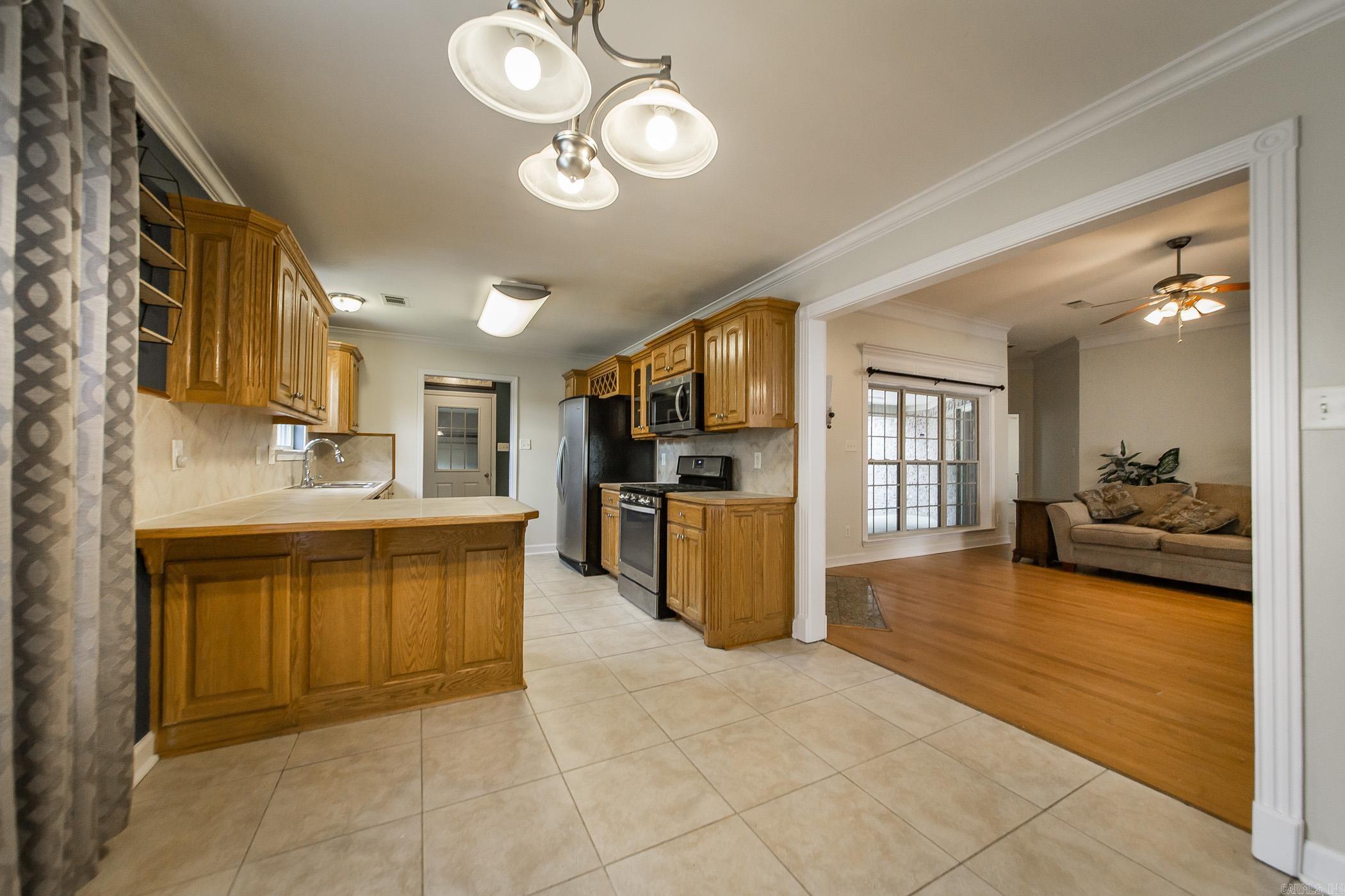 LOST CREEK ESTATES - Residential