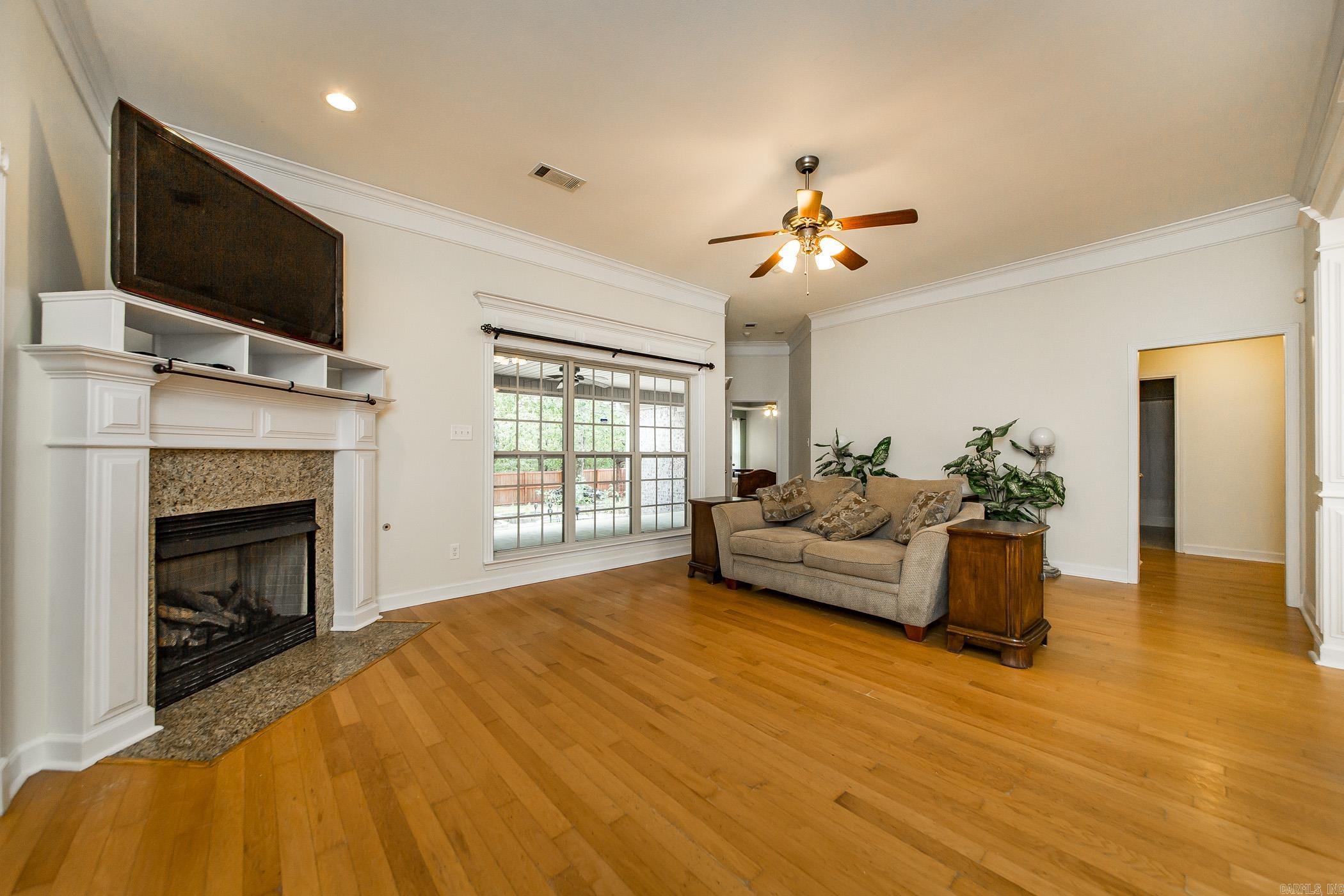 LOST CREEK ESTATES - Residential
