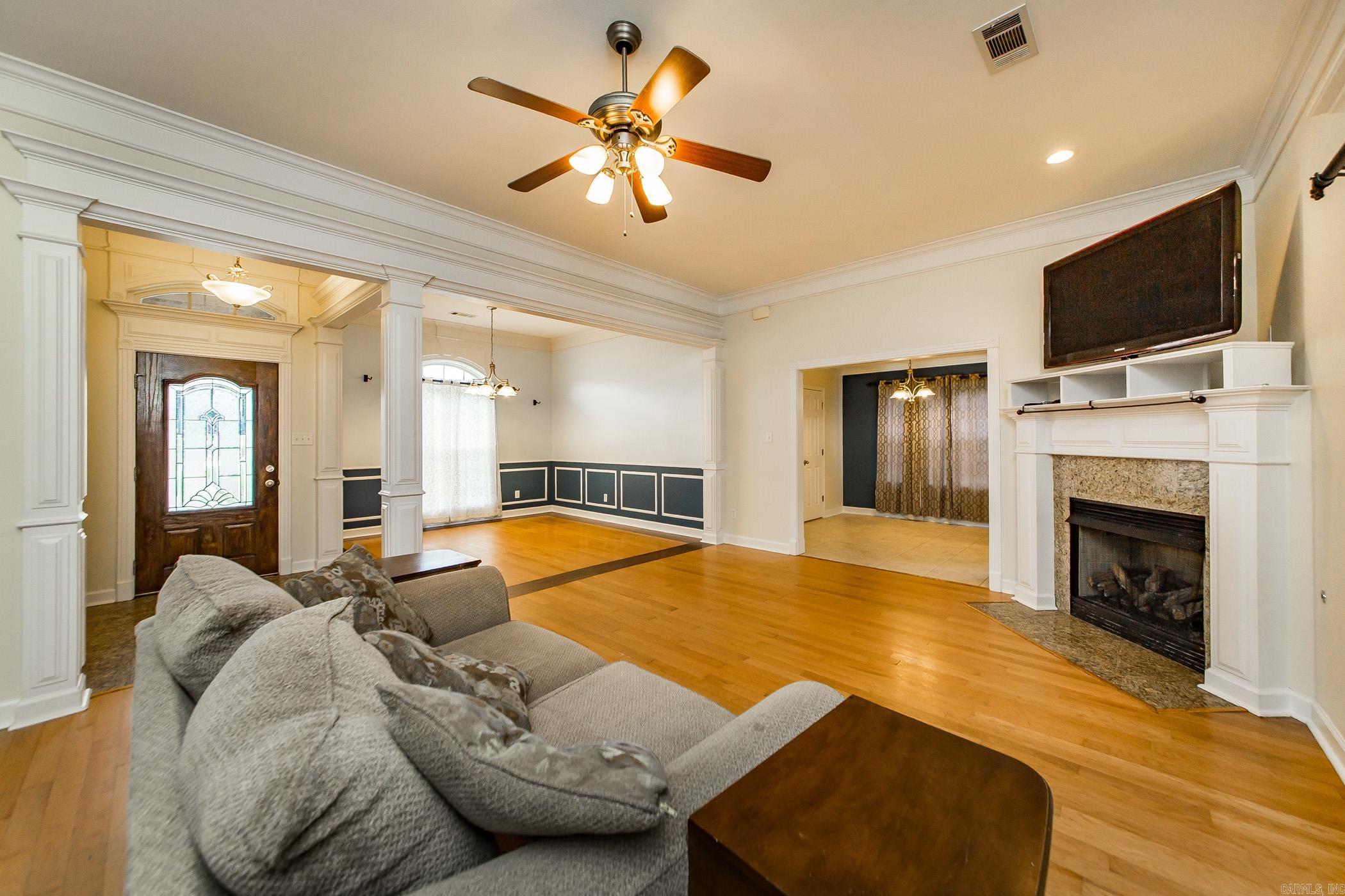 LOST CREEK ESTATES - Residential