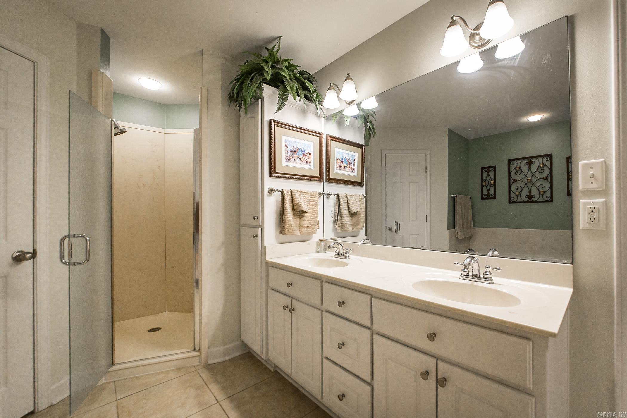 LOST CREEK ESTATES - Residential
