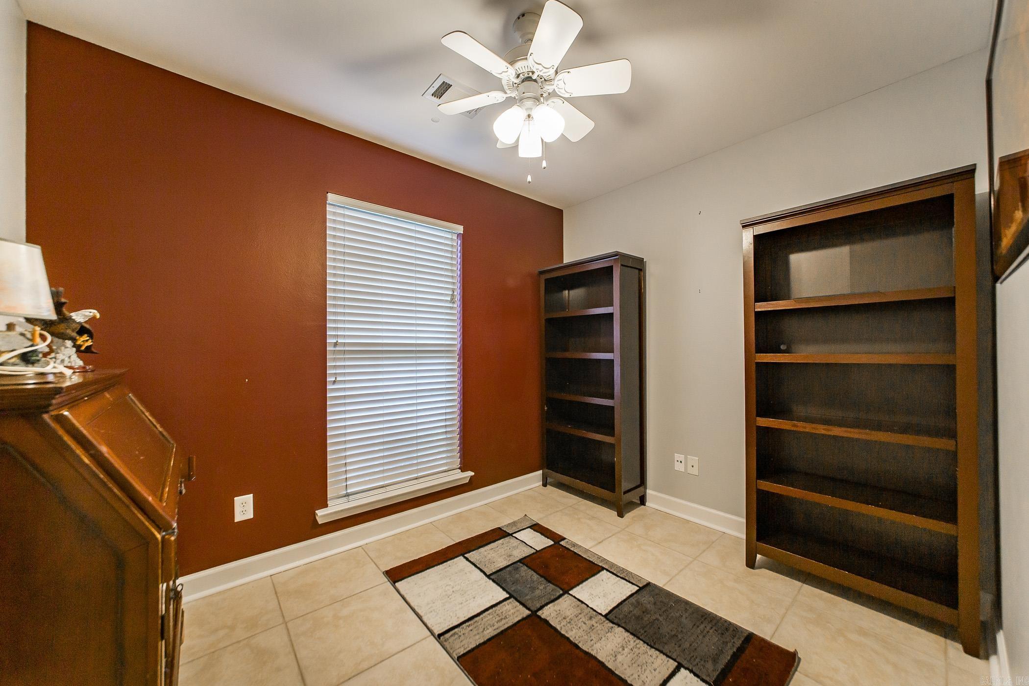 LOST CREEK ESTATES - Residential