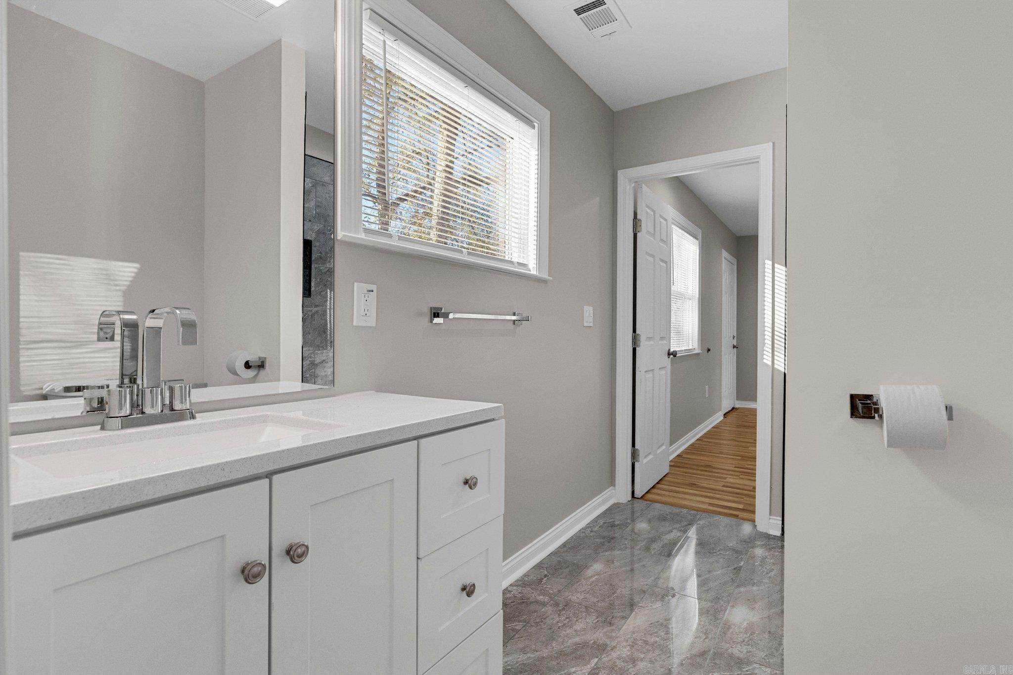 OAKHURST - Residential