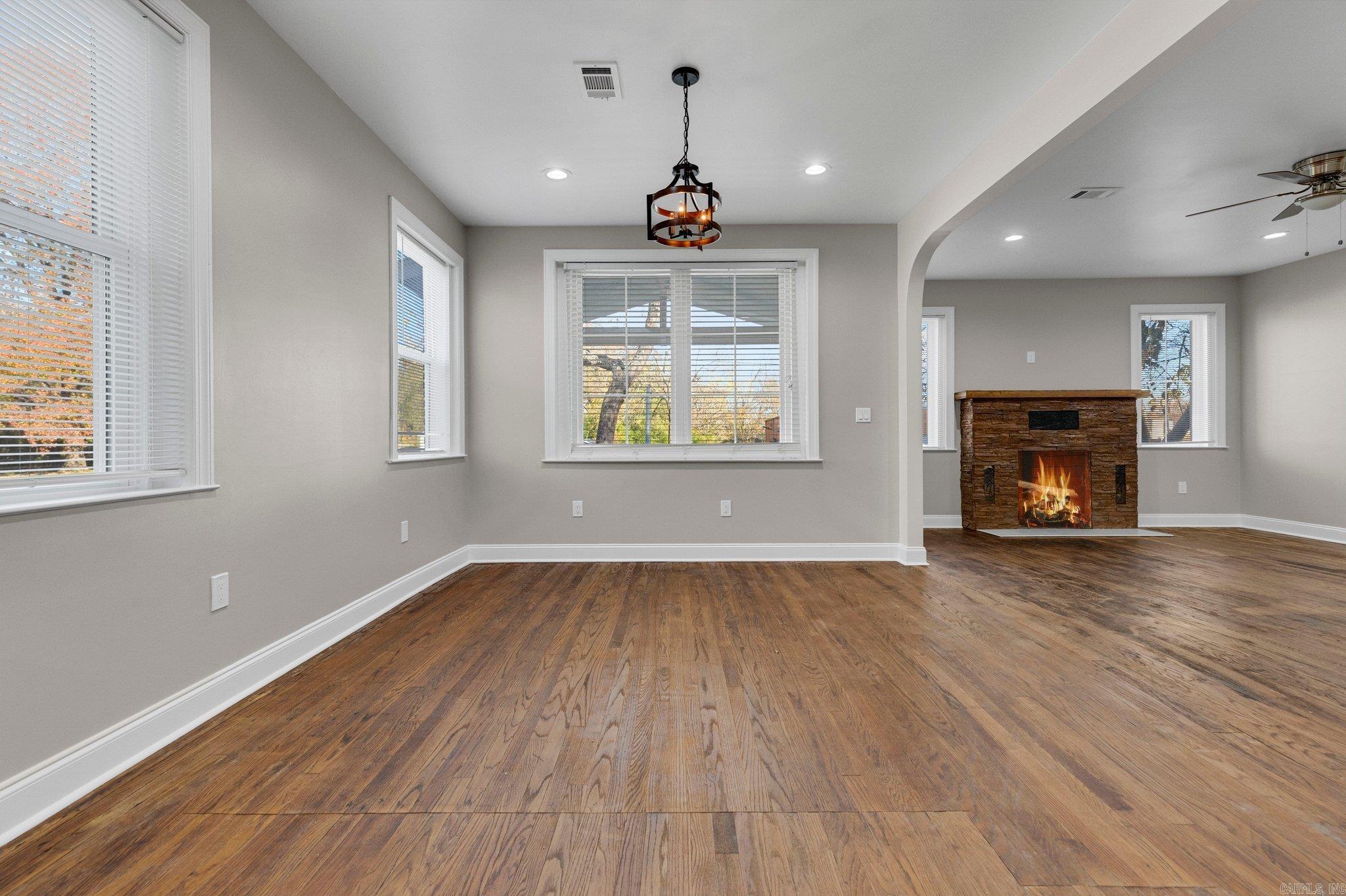 OAKHURST - Residential