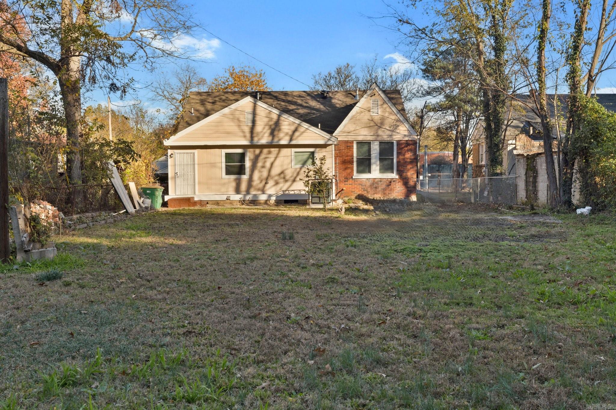 OAKHURST - Residential