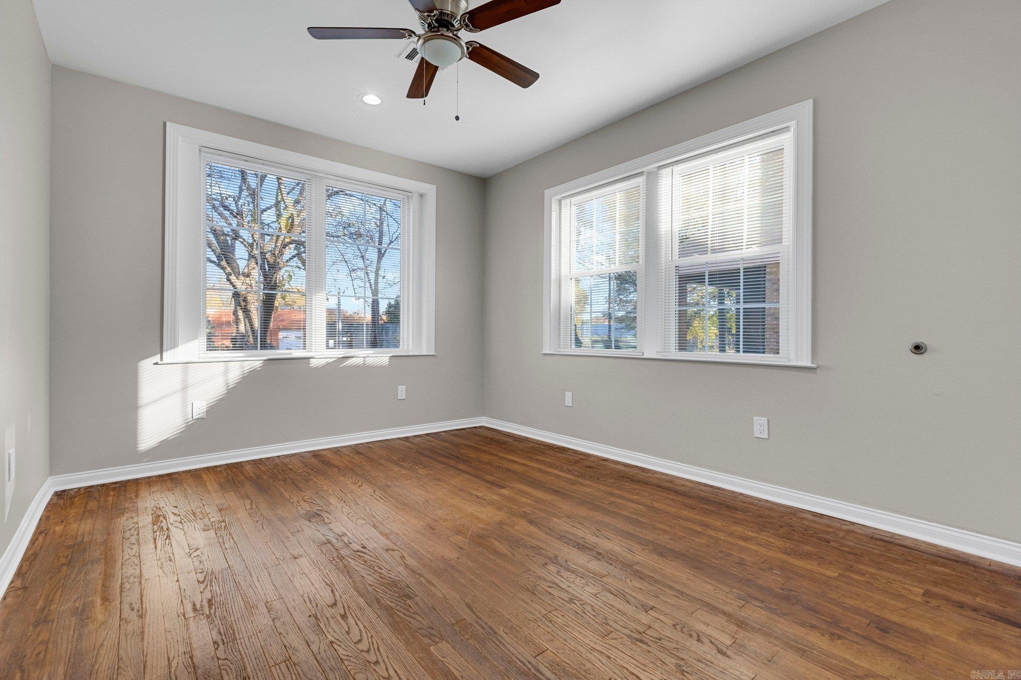 OAKHURST - Residential