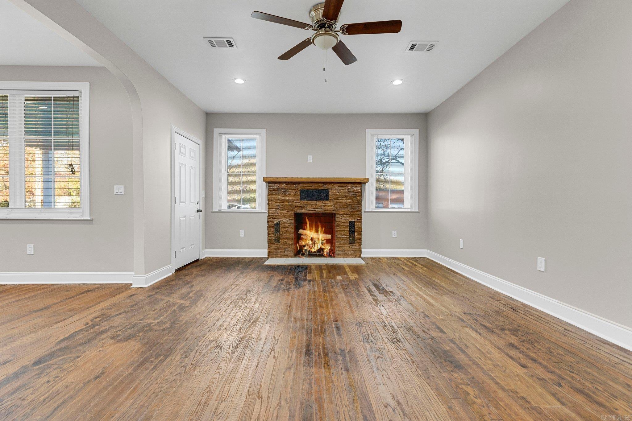 OAKHURST - Residential