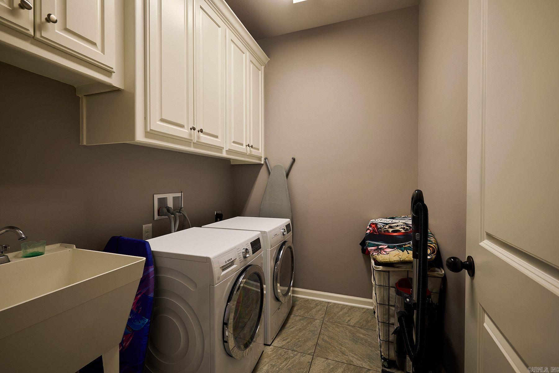 REMINGTON PLACE - Residential