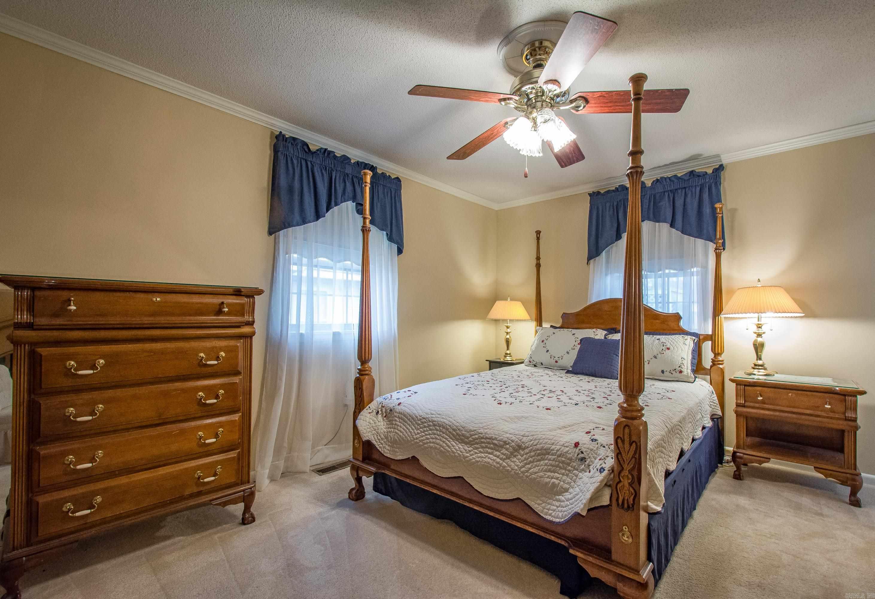 INDIAN HILLS - Residential