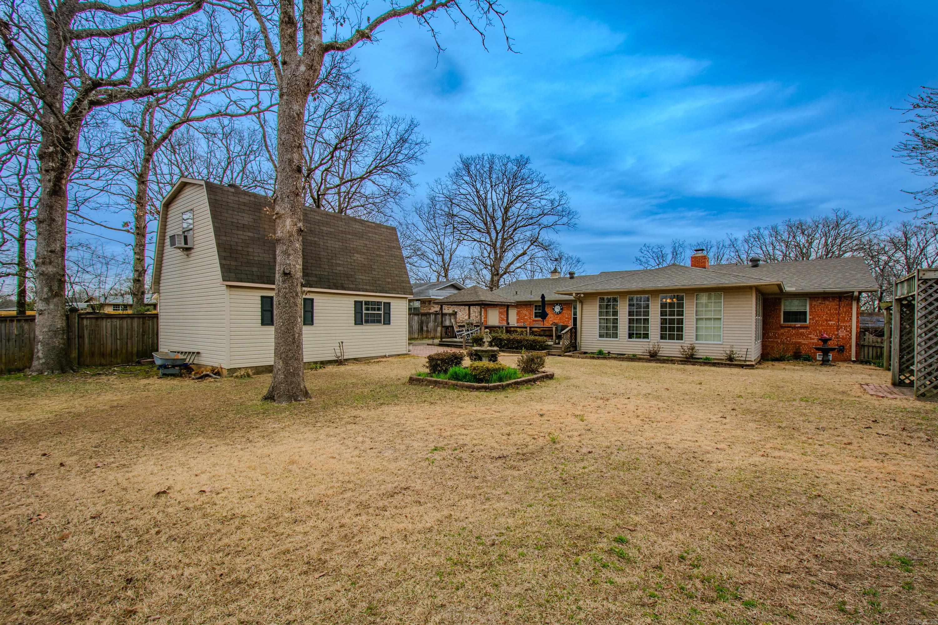 INDIAN HILLS - Residential