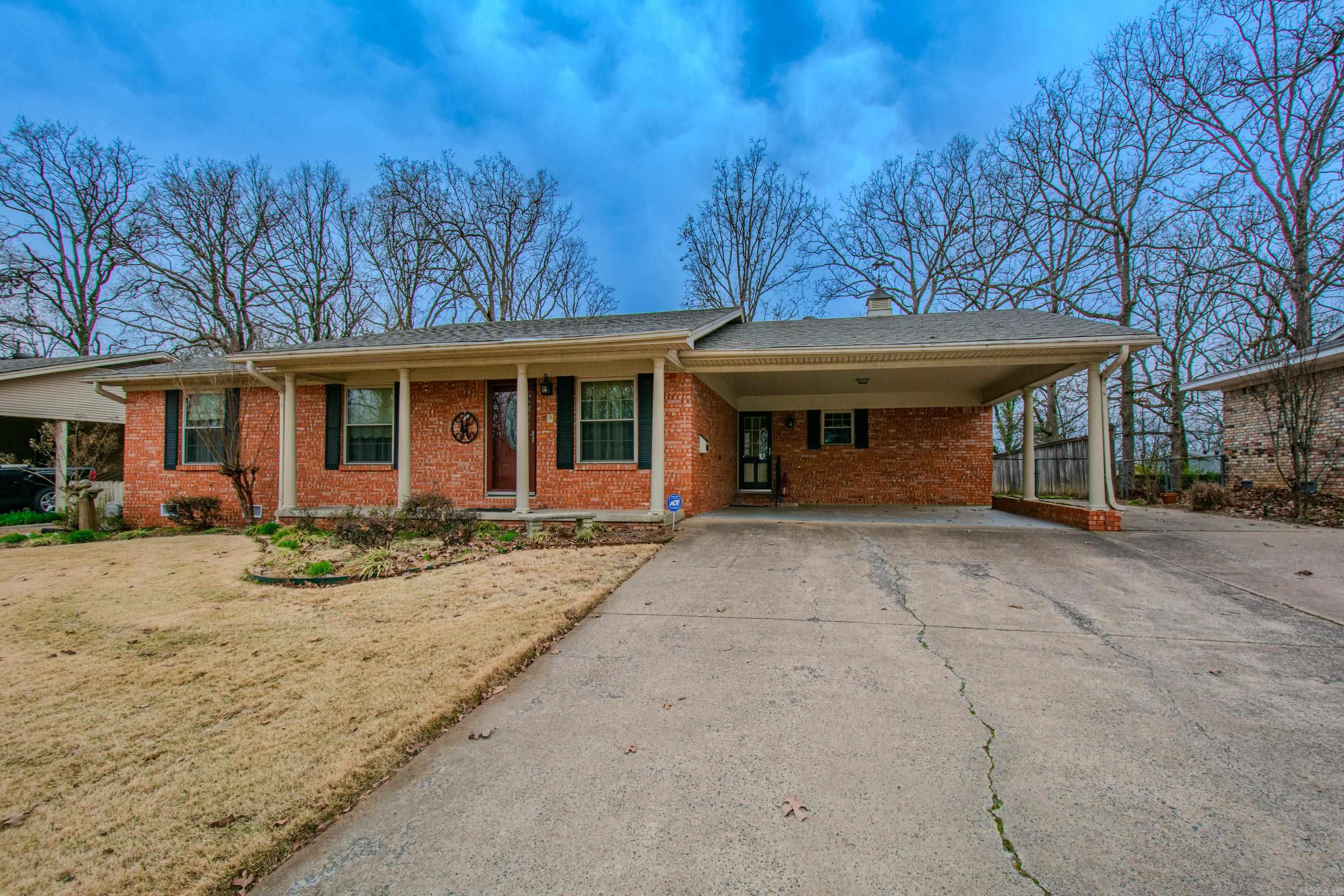 INDIAN HILLS - Residential