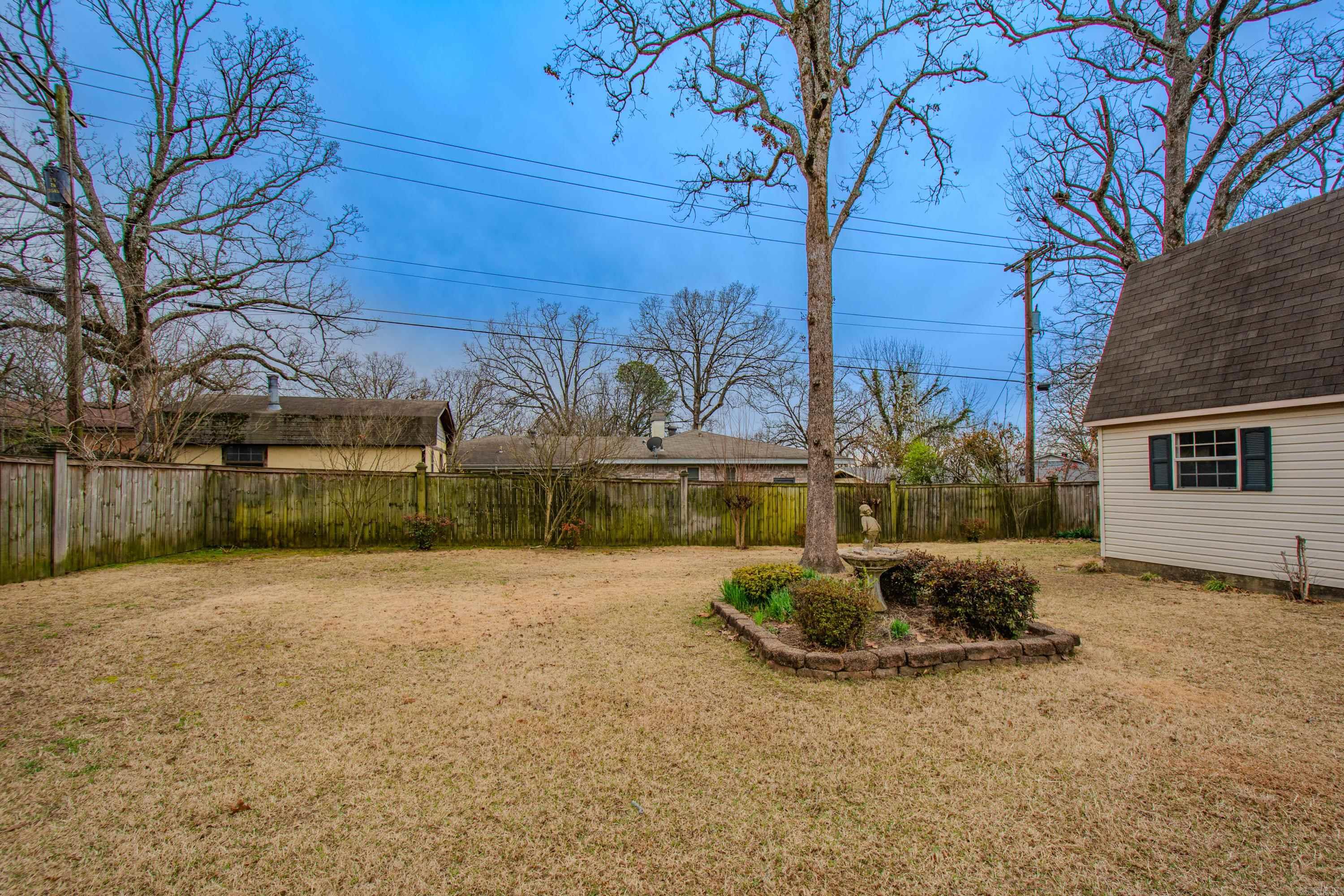 INDIAN HILLS - Residential