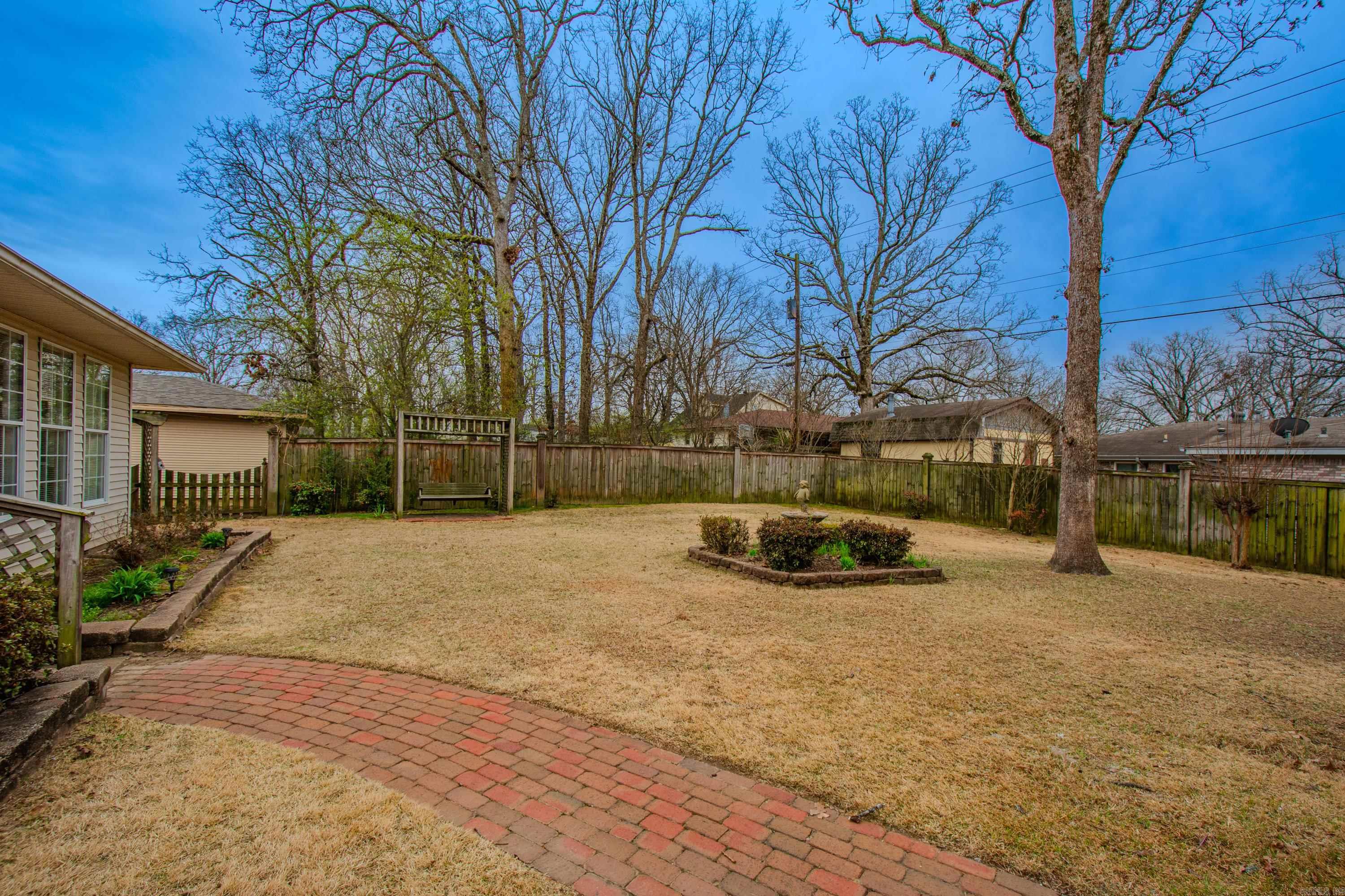 INDIAN HILLS - Residential