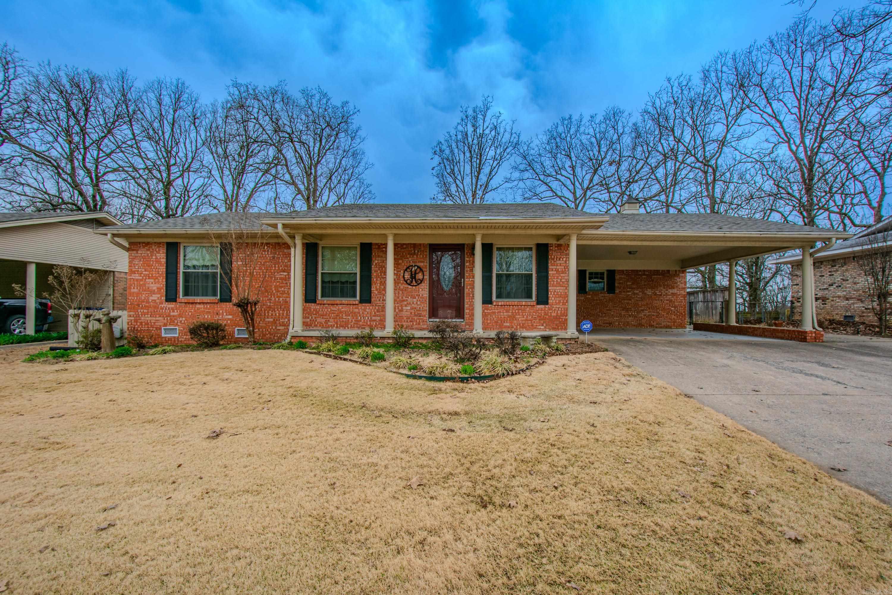 INDIAN HILLS - Residential