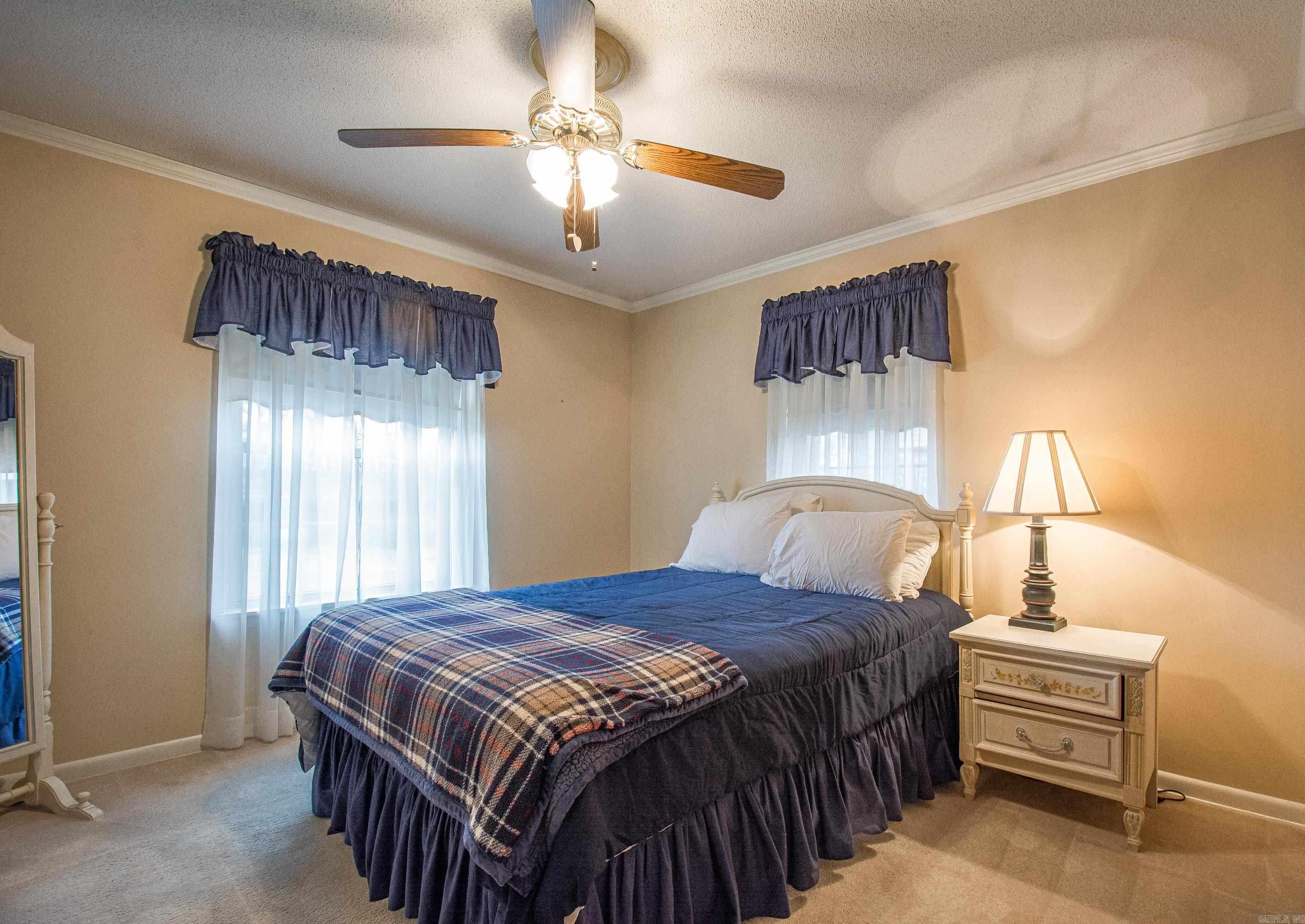 INDIAN HILLS - Residential