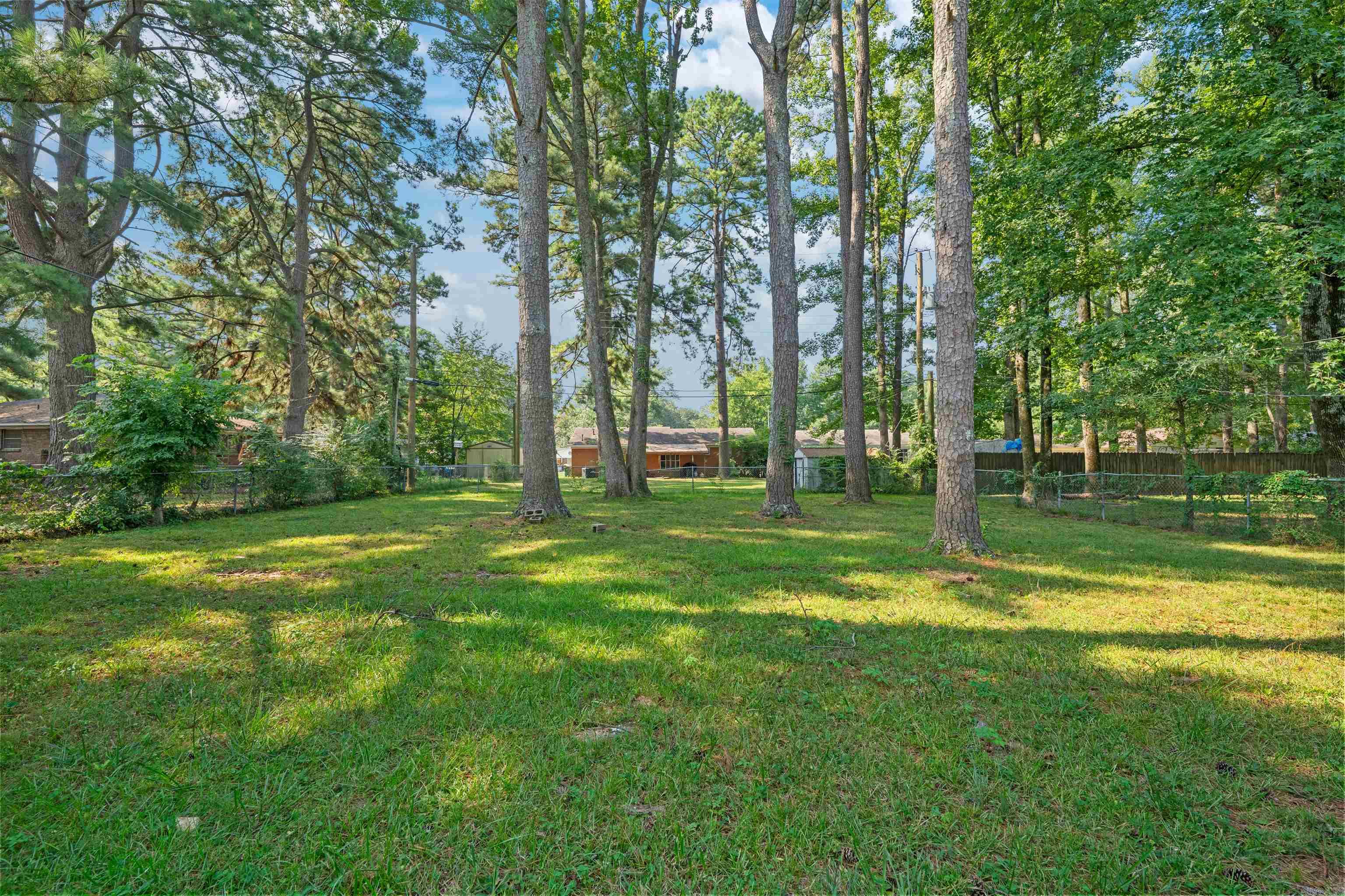 BROOKWOOD ADDN - Residential