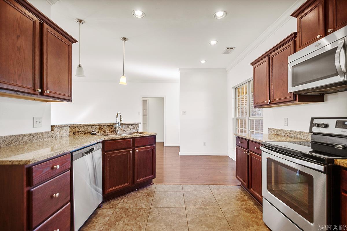 NORTH HAVEN - Residential