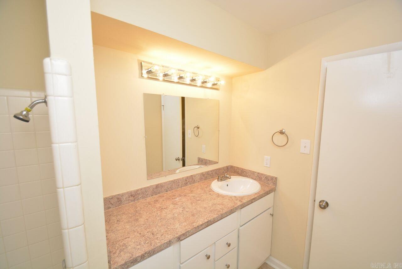 Cloverdale - Residential Lease