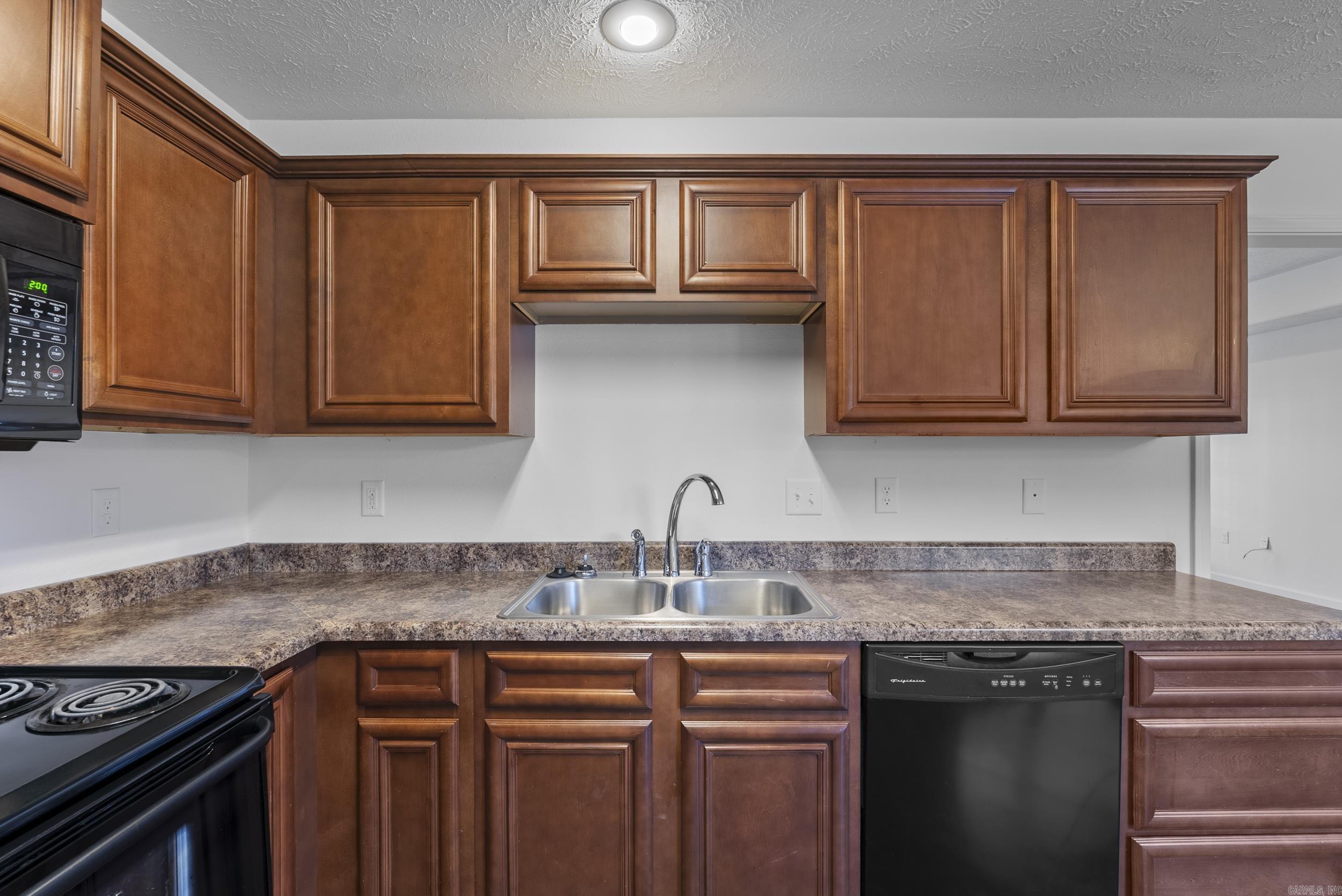 BROOKSTONE SUB CORRECTION - Residential