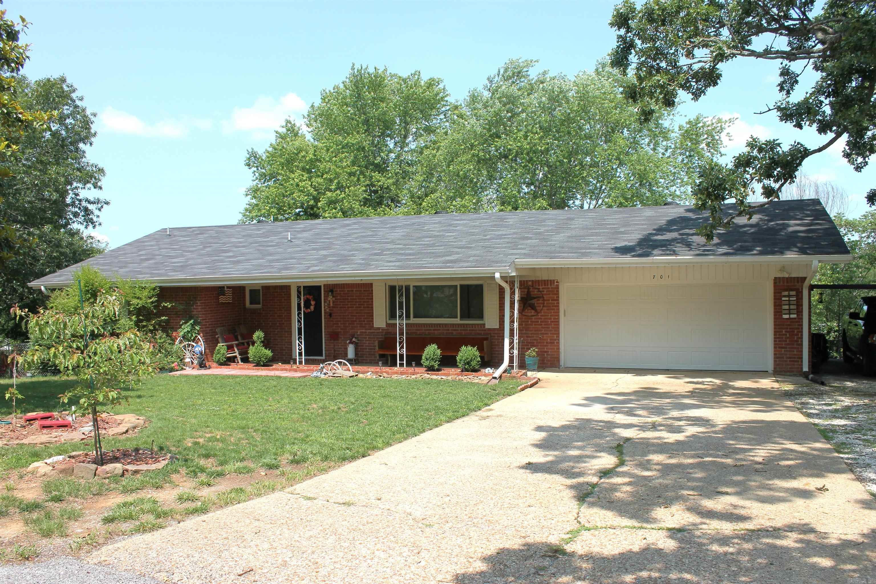 Charming Modern Ranch-style in Huntsville, AR ā Move-In Ready! Welcome to this beautifully updated 3-bedroom, 2-bath brick ranch-style home nestled on a spacious corner lot in the heart of Huntsville. With 1,804 sq ft of thoughtfully designed living space, this home blends modern style with cozy farmhouse touches, including stylish shiplap accents and a warm, inviting feel throughout. Step inside to discover luxury vinyl plank flooring, a bright and open layout, and a gas log fireplace perfect for cozy evenings. The kitchen and living areas are ideal for entertaining, offering seamless flow and low-maintenance finishes. Enjoy peace of mind with a new roof (2022), new double-pane windows, new gutters, and ample parking pads, including an RV parking pad. The large fenced backyard is perfect for gatherings, pets, or play, offering plenty of room to relax or garden. Situated near War Eagle Mill, NWA shopping, and the White & Kings Rivers, youāll enjoy both convenience and recreation just minutes away. This move-in ready home is clean, stylish, and offers easy maintenance. Perfect for families, retirees, or anyone looking to enjoy the best of Northwest Arkansas living.