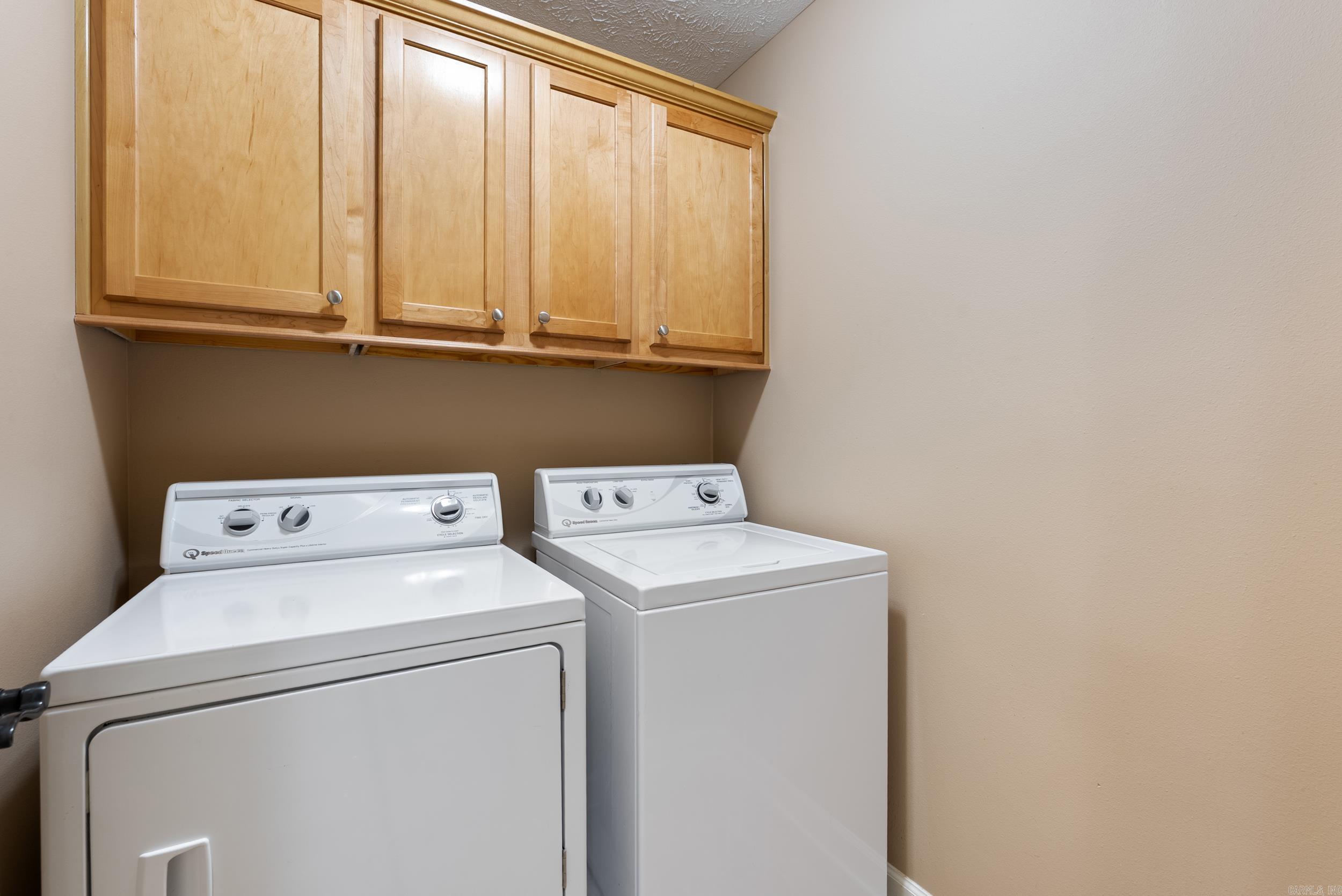 JEWELS ESTATES - Residential