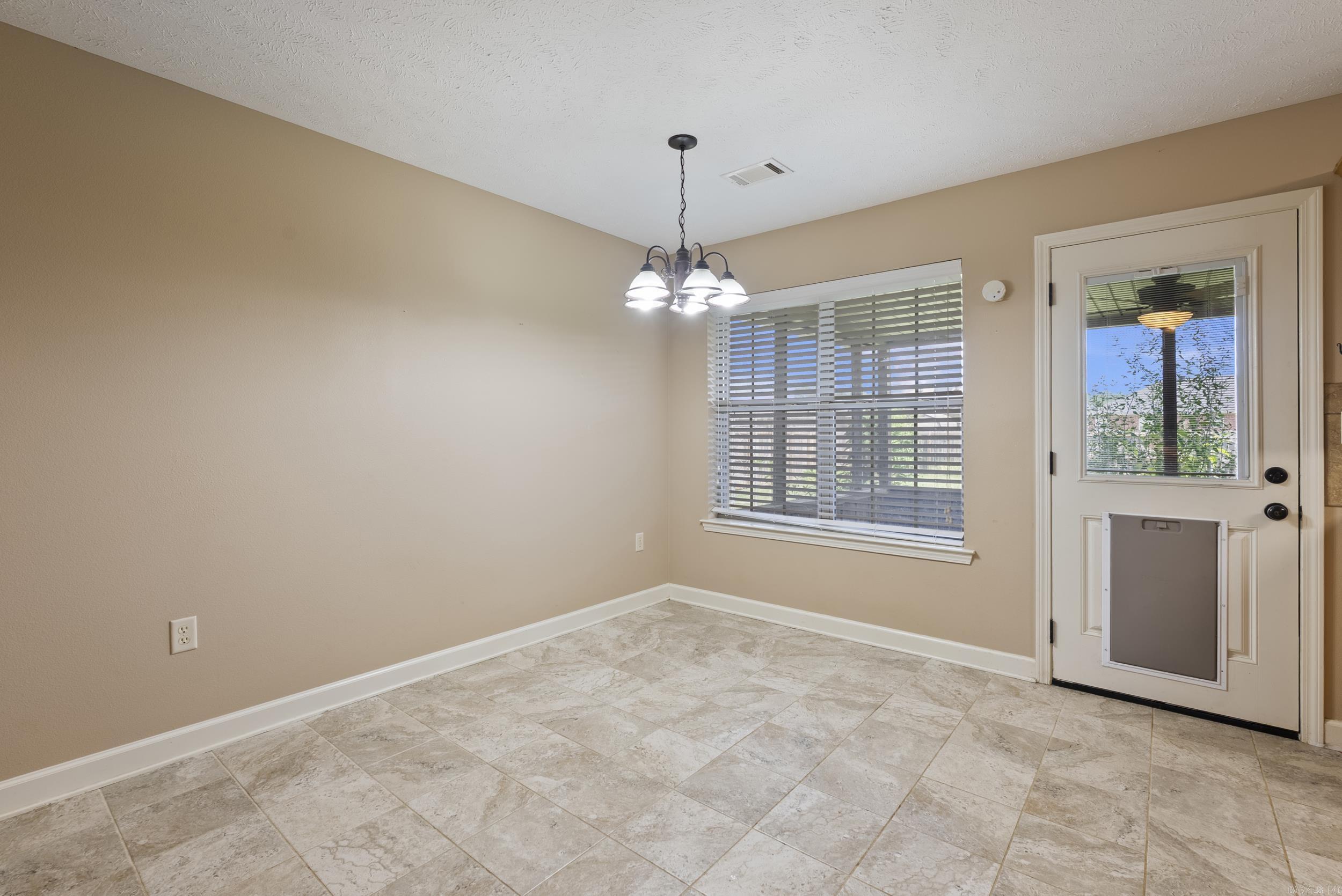 JEWELS ESTATES - Residential