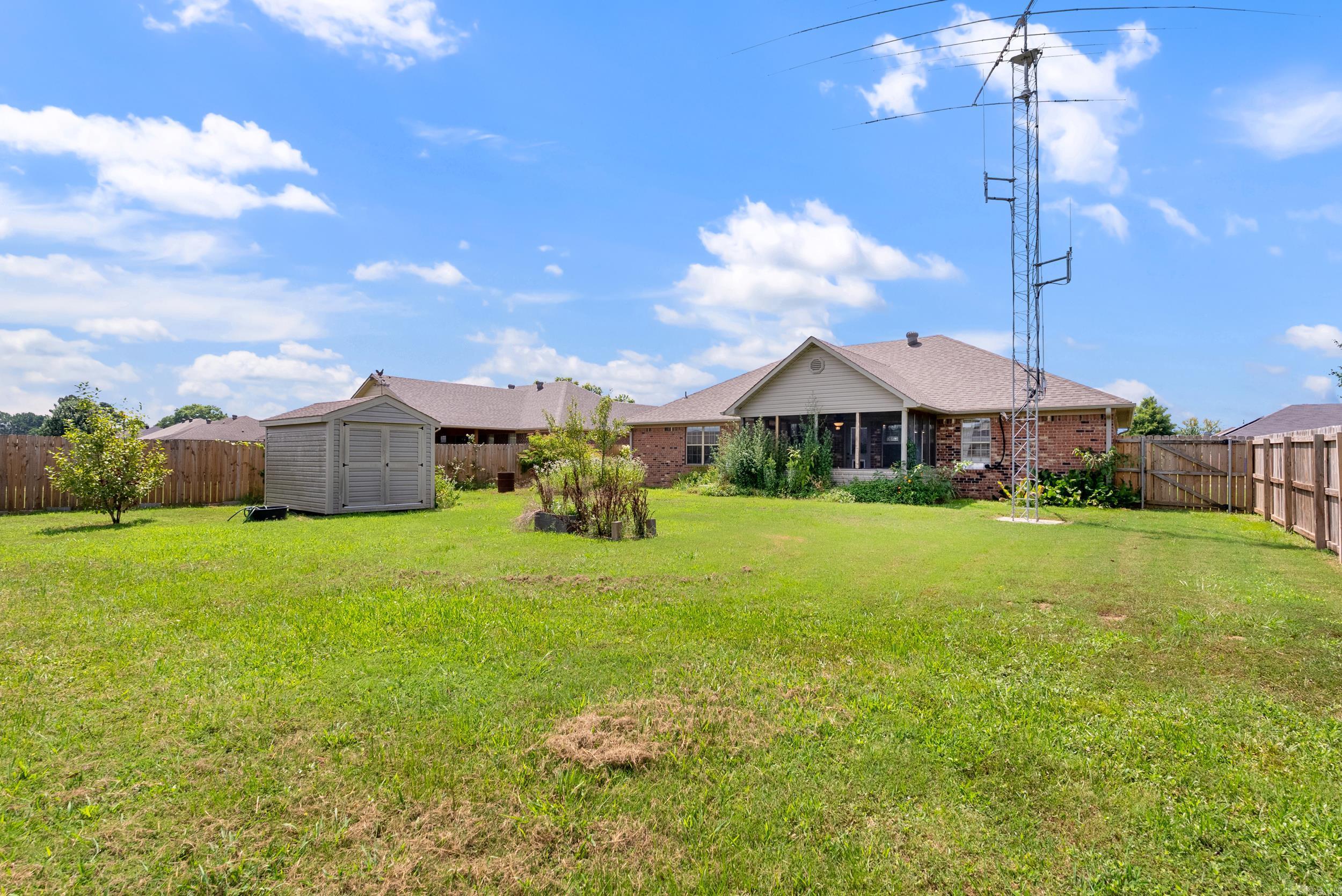 JEWELS ESTATES - Residential