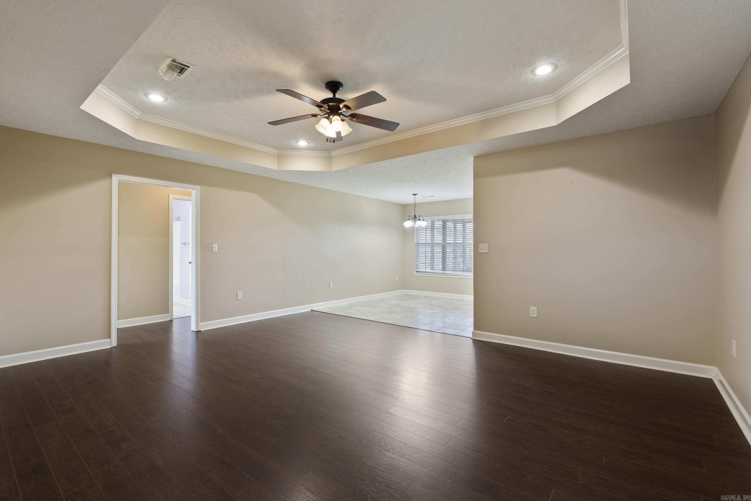 JEWELS ESTATES - Residential