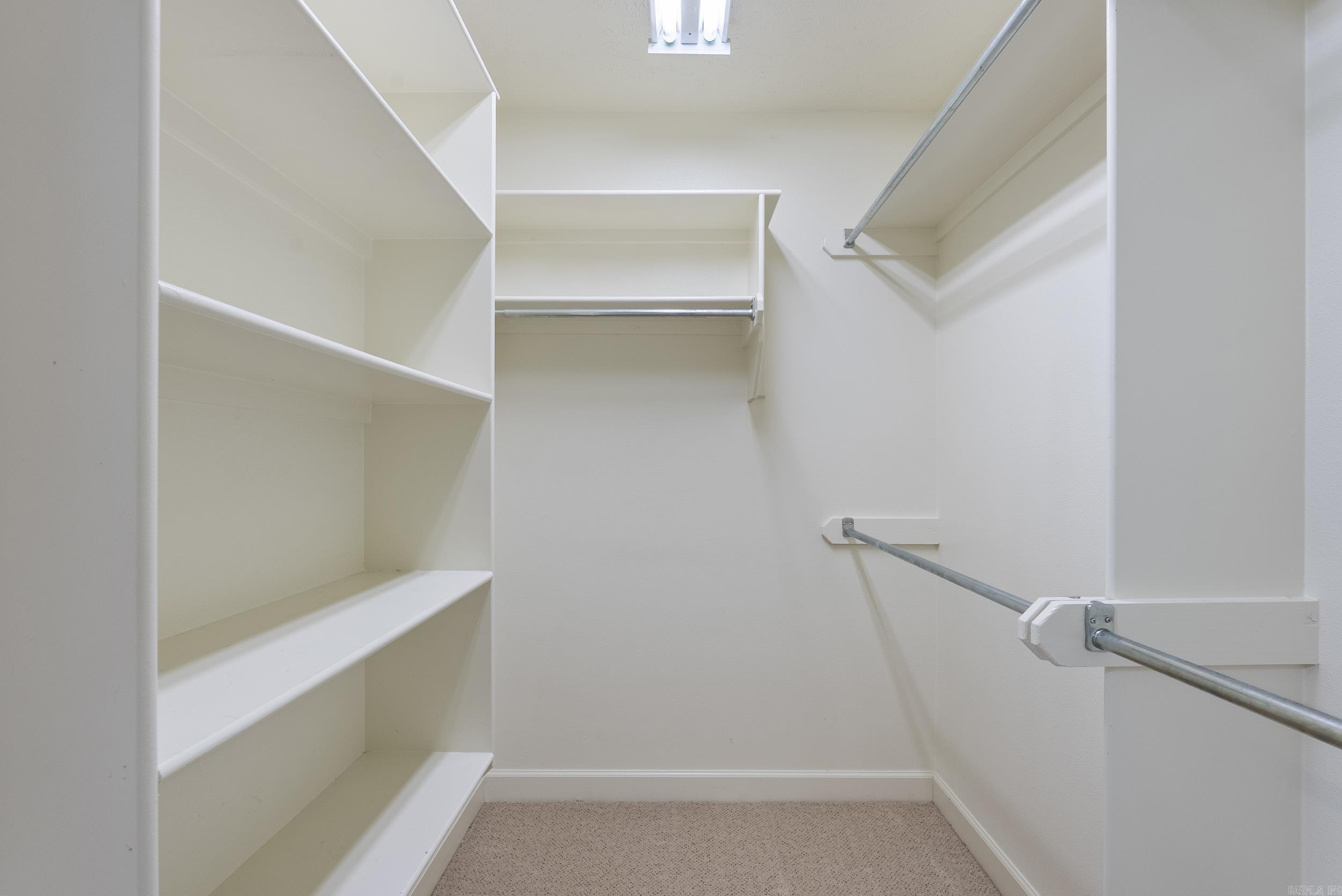 JEWELS ESTATES - Residential