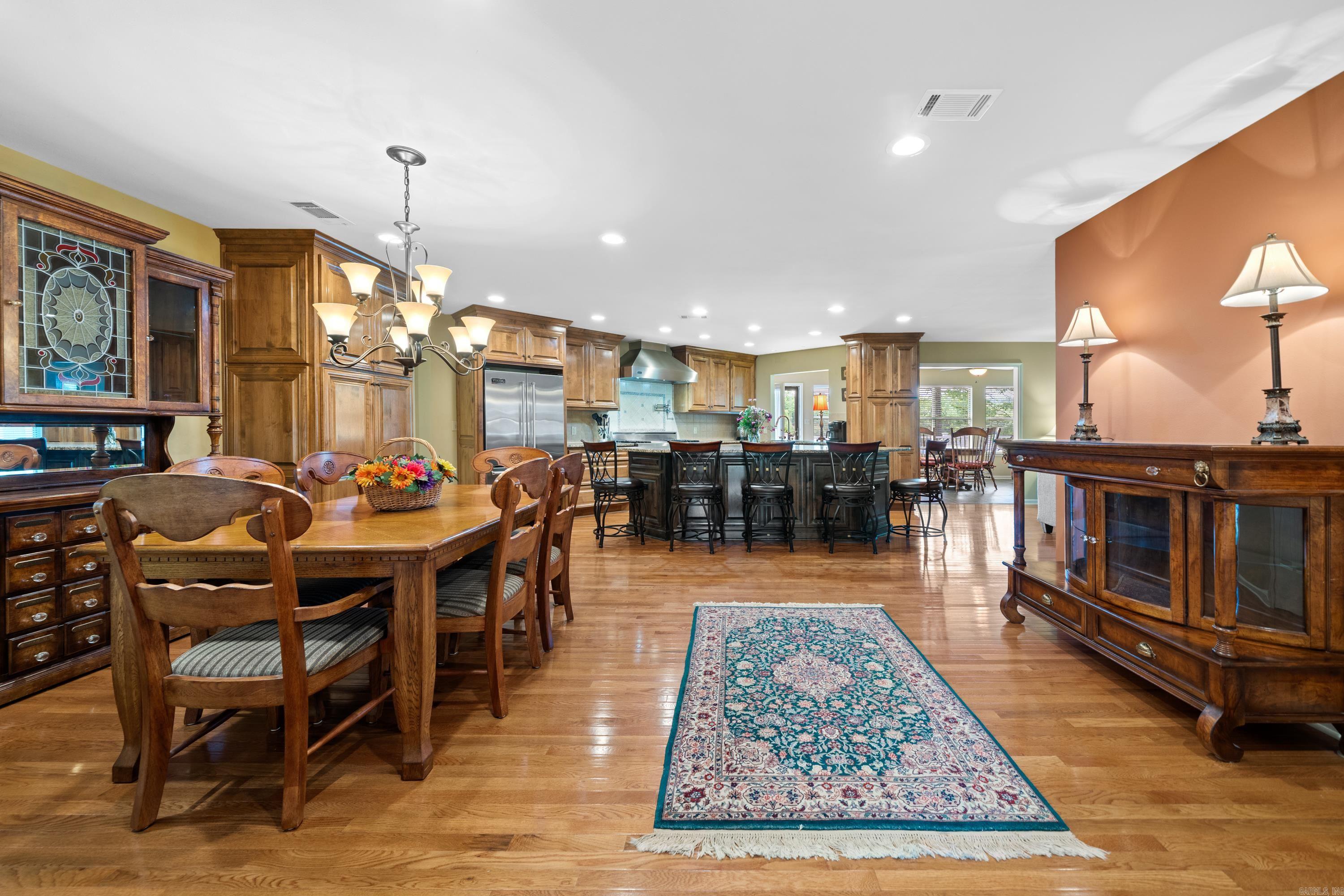 LAKESOUTH ESTATES - Residential