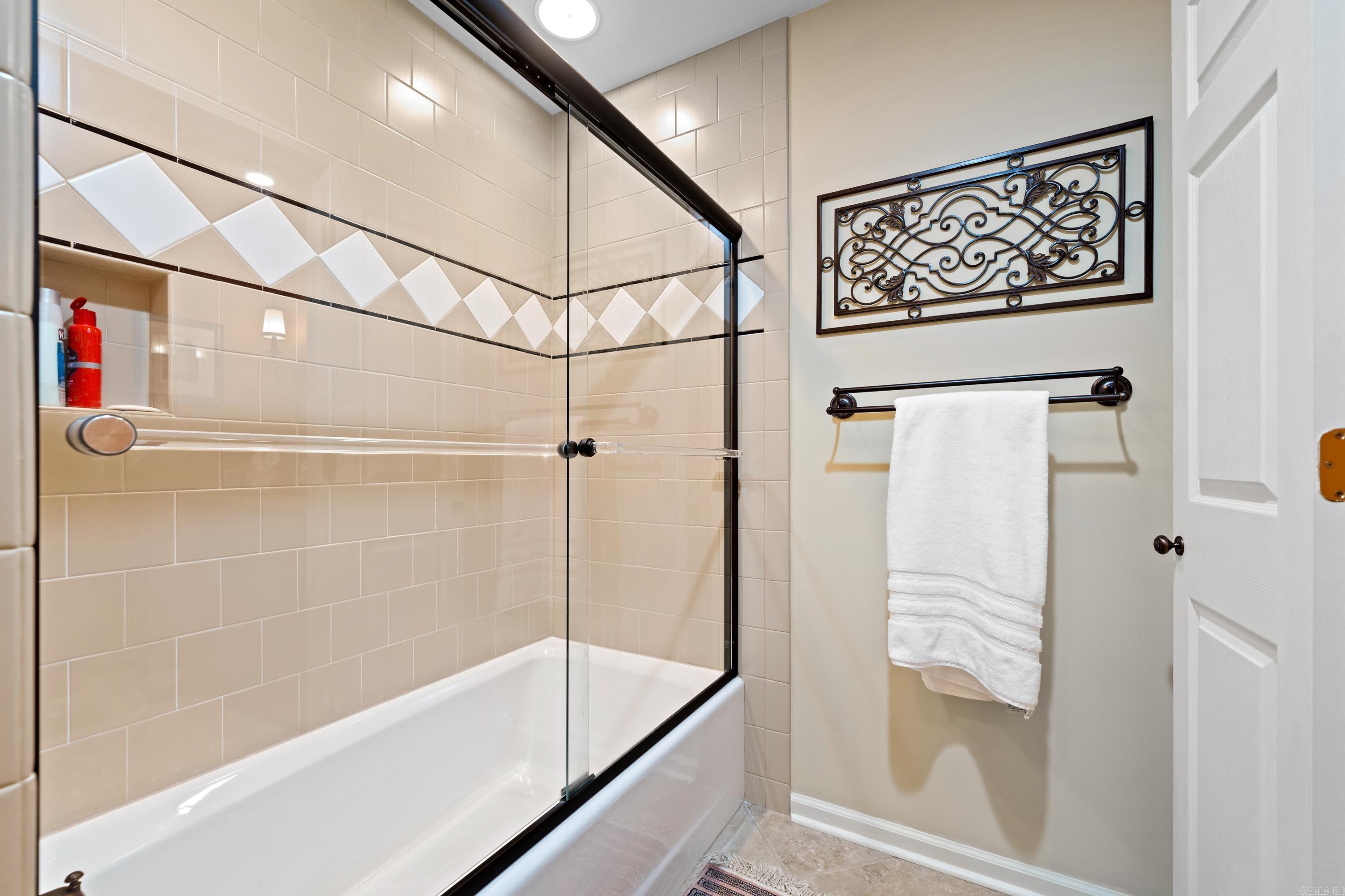 LAKESOUTH ESTATES - Residential