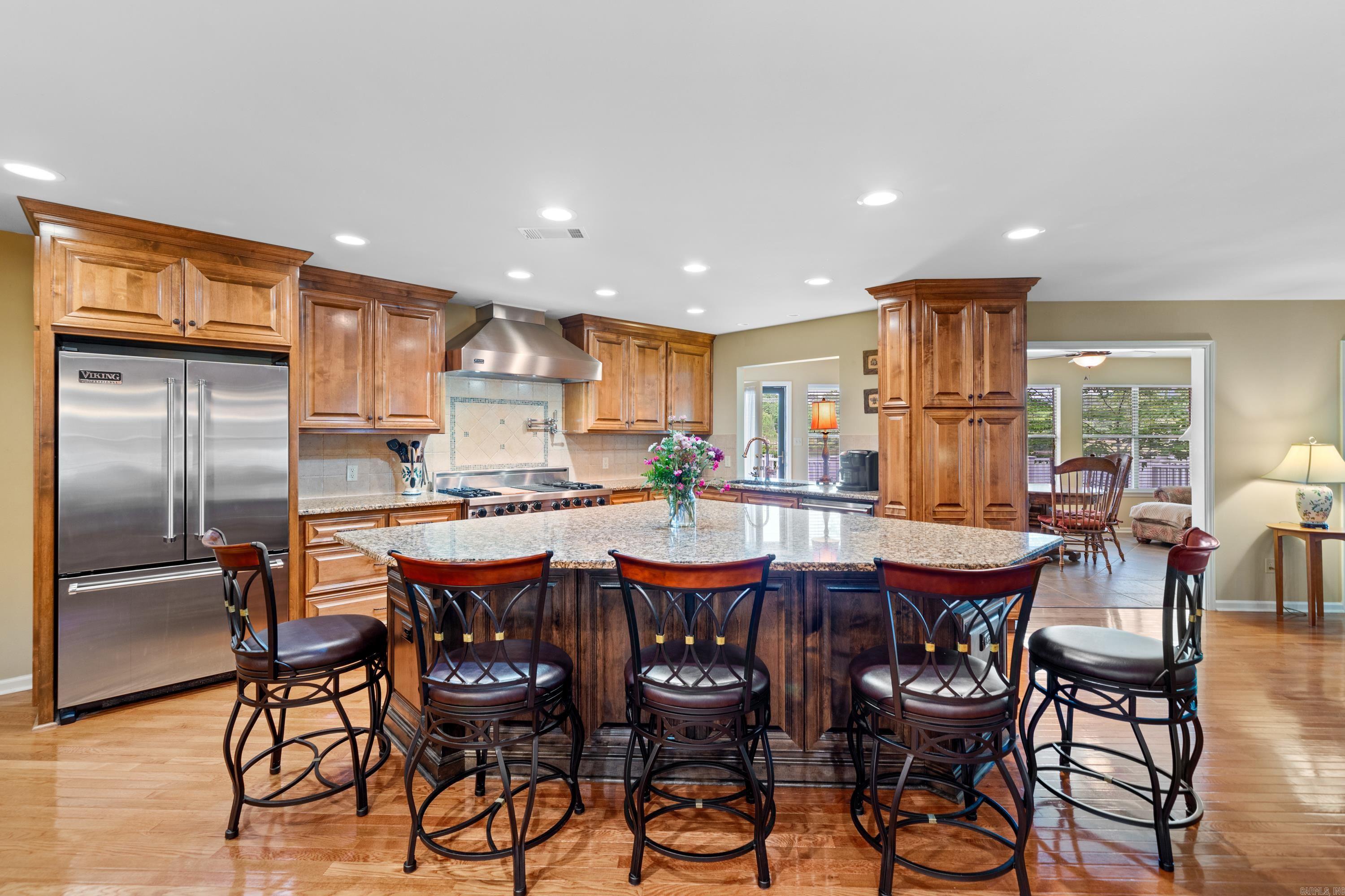 LAKESOUTH ESTATES - Residential