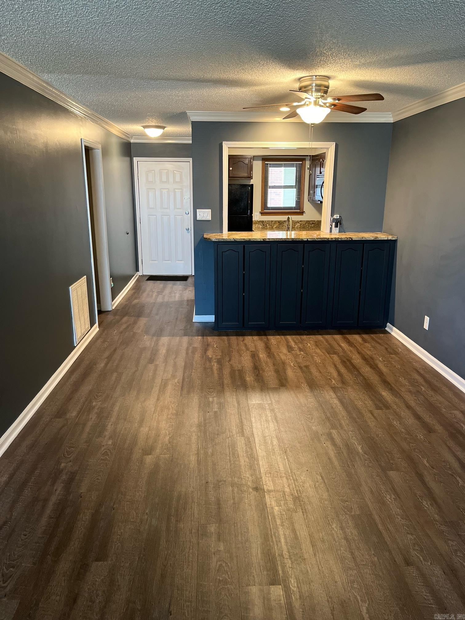 CAMBRIDGE COURT - Residential