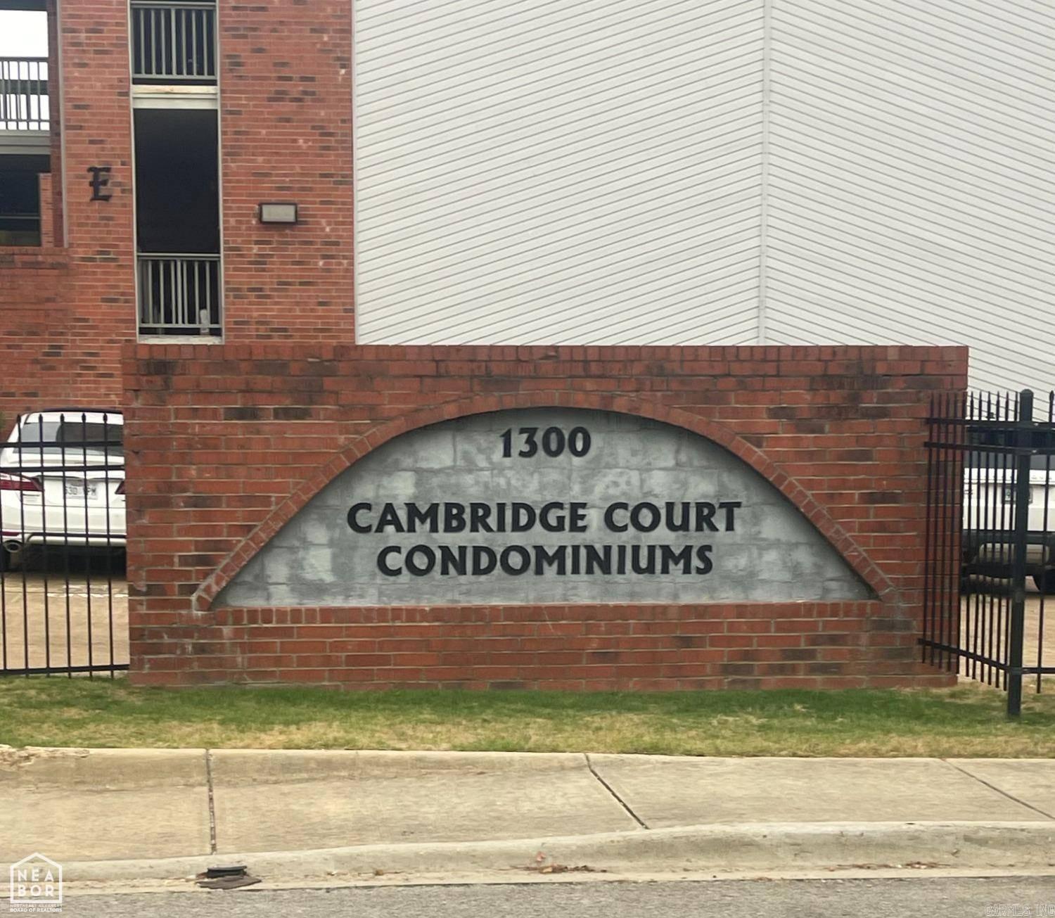 CAMBRIDGE COURT - Residential