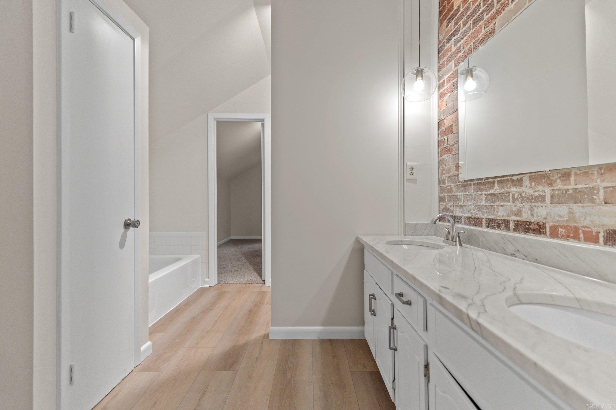 Leawood Heights - Residential