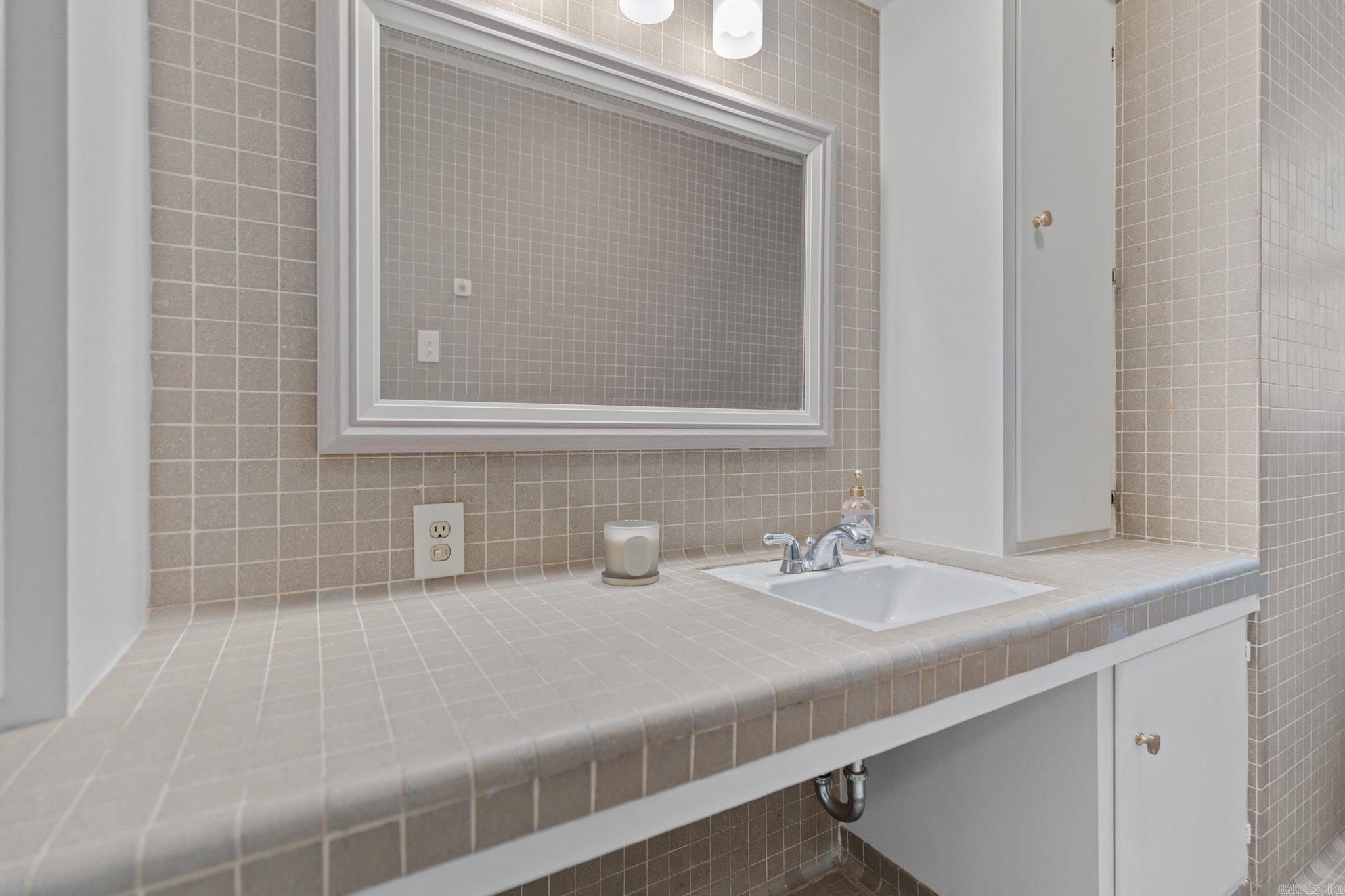 Leawood Heights - Residential