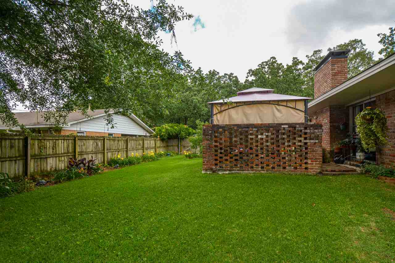 BRIARWOOD - Residential