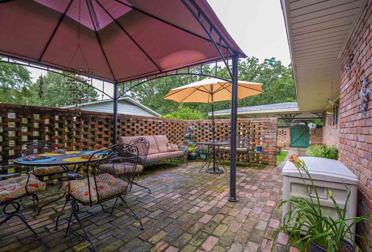 BRIARWOOD - Residential