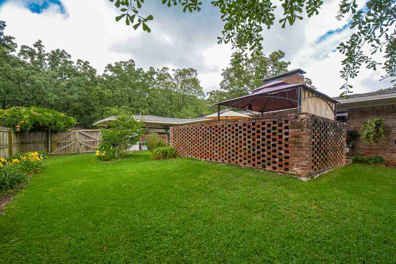 BRIARWOOD - Residential