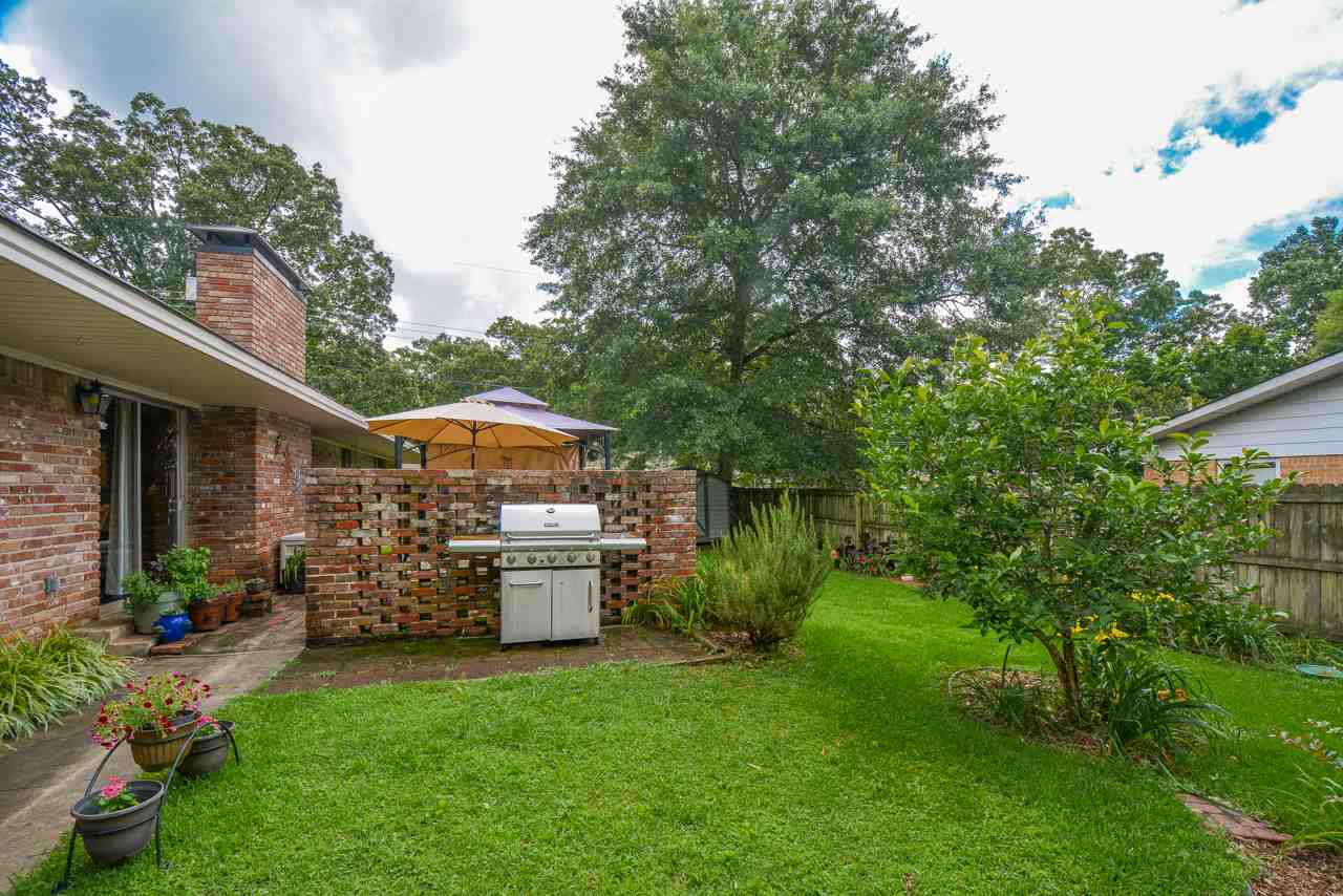 BRIARWOOD - Residential