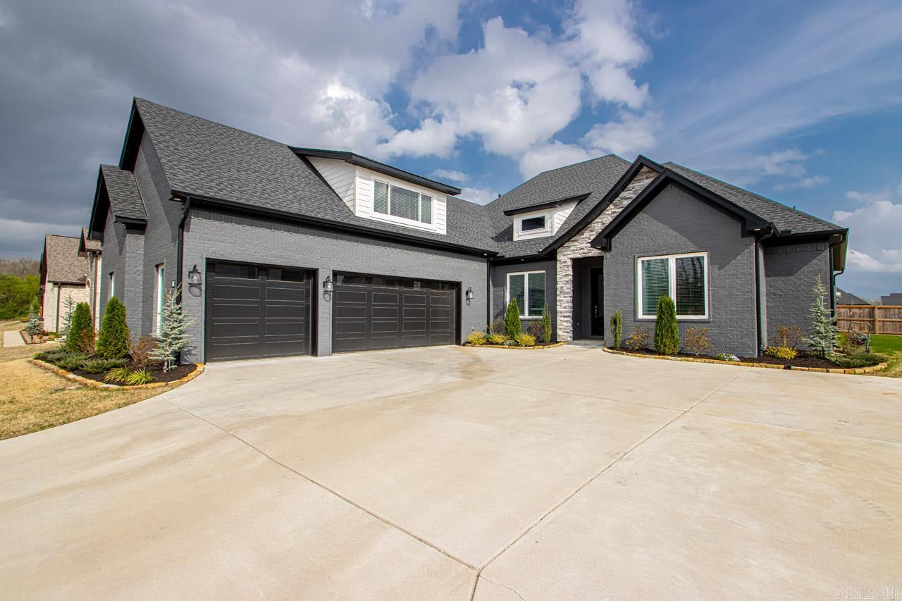 THE POINTE HURRICANE ESTATES - Residential
