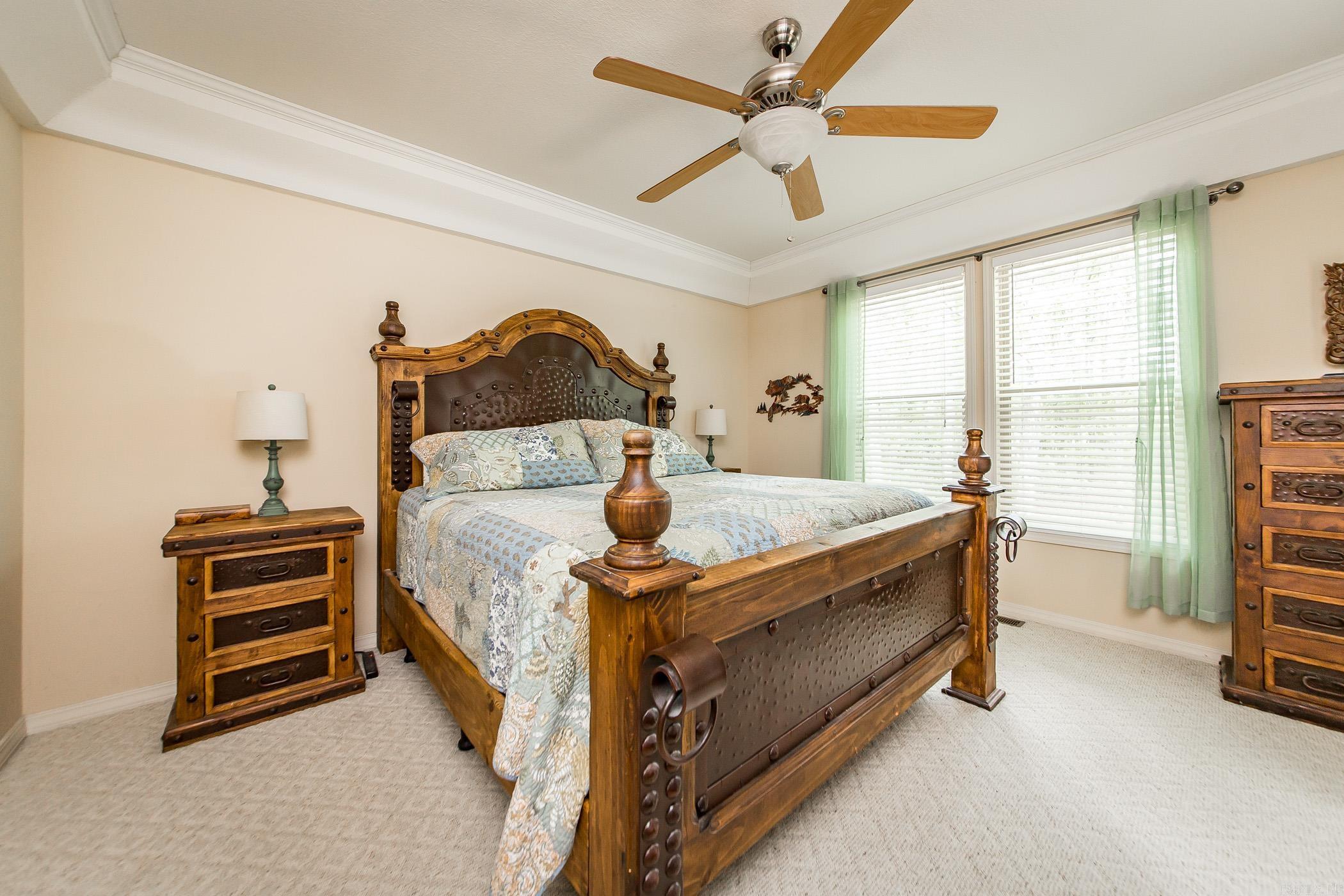MOUNTAIN RANCH - Residential